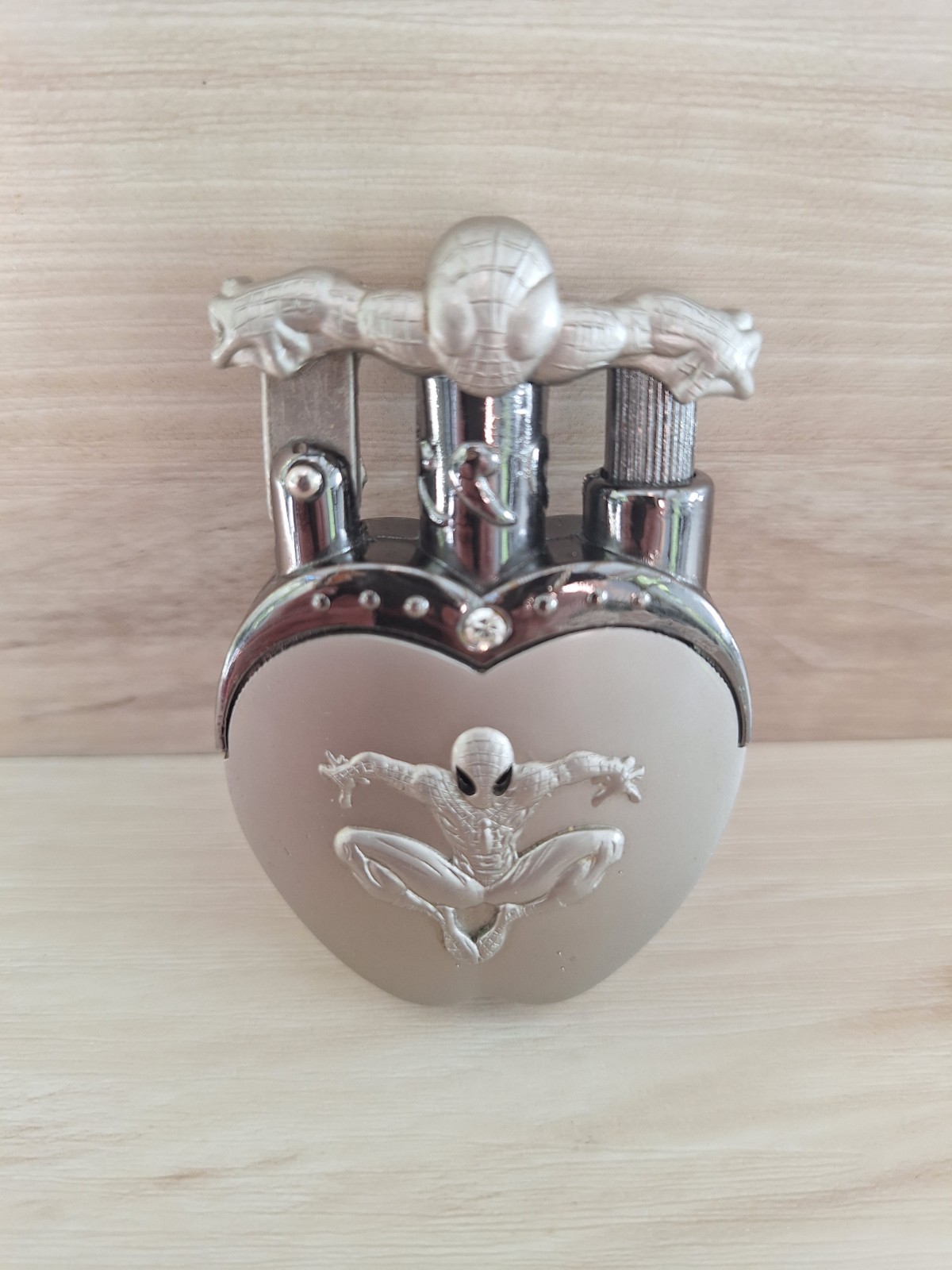RARE 2002 SPIDERMAN PROMOTIONAL Butane Heart Shaped Pocket Lighter Sam Raimi RARE 2002 SPIDERMAN PROMOTIONAL Butane Heart Shaped Pocket Lighter Sam Raimi