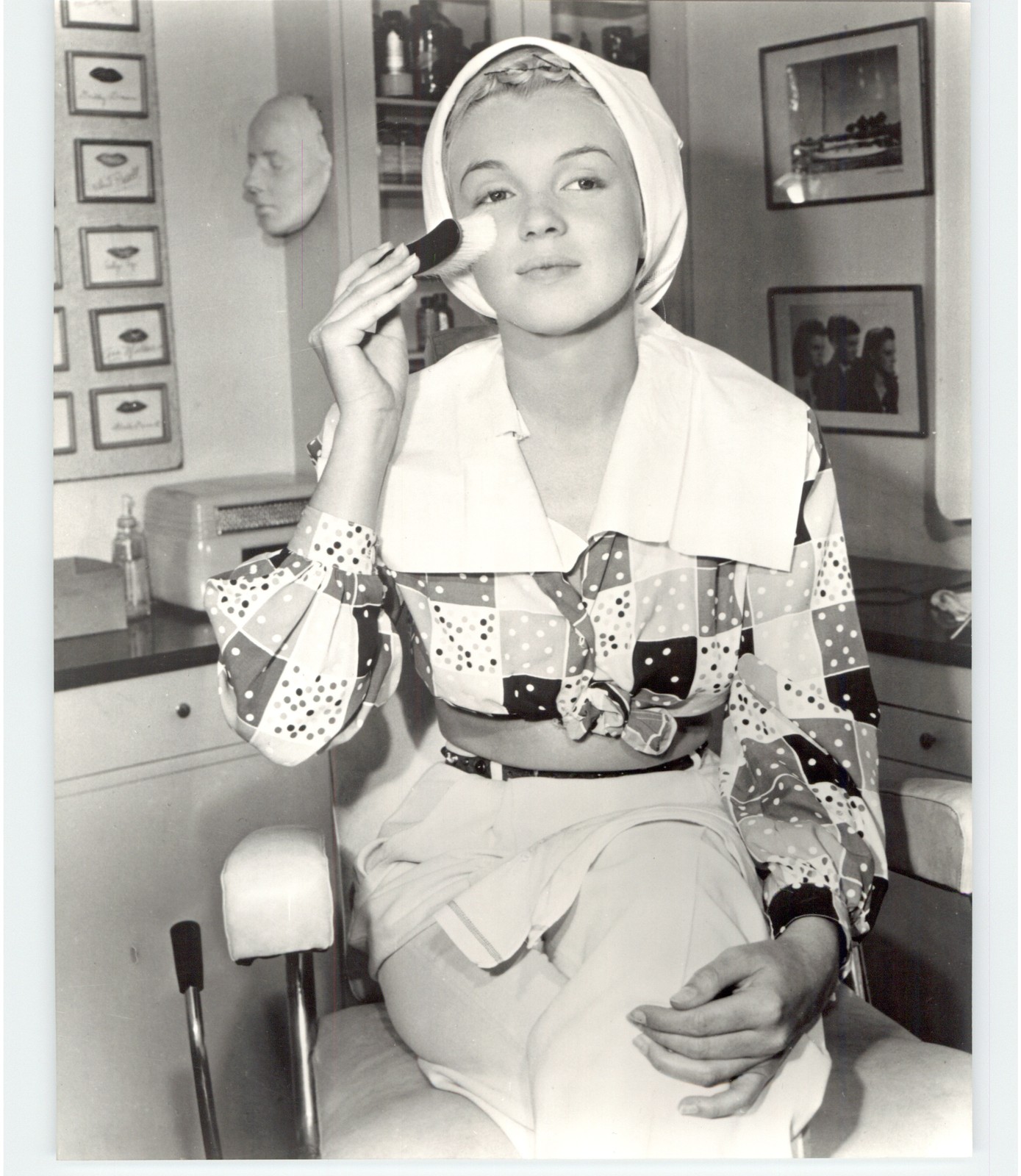 Film Star Marilyn Monroe Applying Make-Up 1948 Photograph Later Press Print Film Star Marilyn Monroe Applying Make-Up 1948 Photograph Later Press Print