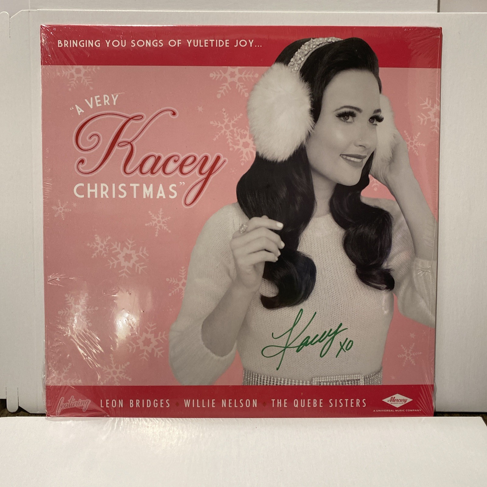 Kacey Musgraves A Very Kacey Christmas VINYL AUTOGRAPHED SIGNED JSA COA Kacey Musgraves A Very Kacey Christmas VINYL AUTOGRAPHED SIGNED JSA COA