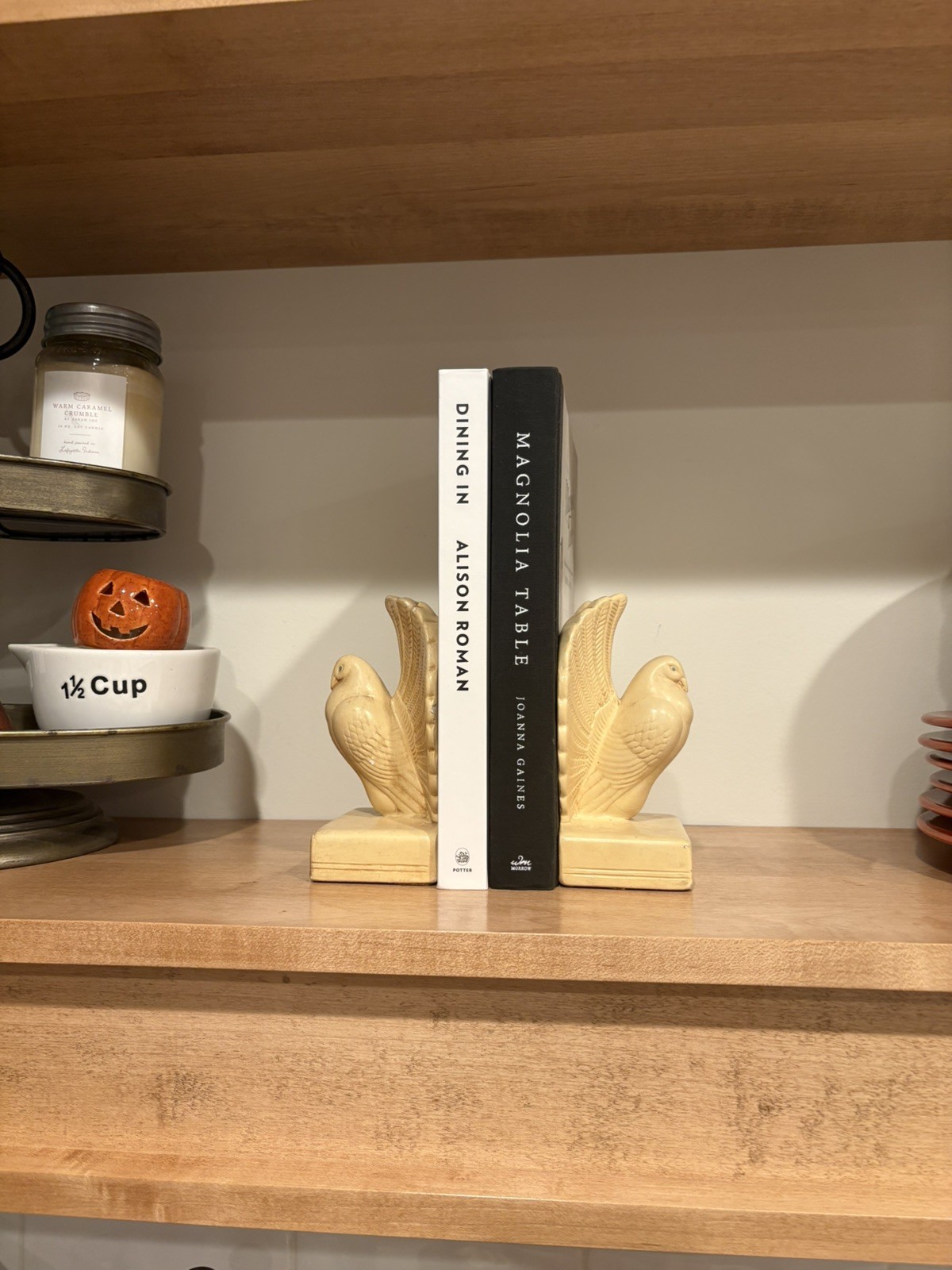 Vtg 1940s Coventry Ware Chalkware Bird Bookends Pouter Pigeon Dove Cream Pair Vtg 1940s Coventry Ware Chalkware Bird Bookends Pouter Pigeon Dove Cream Pair