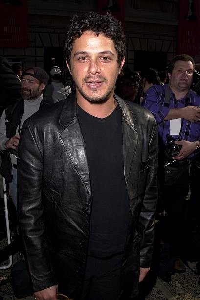 Alejandro Sanz The 2001 ALMA Awards Arrivals at Pasadena Civic Aud- Old Photo Alejandro Sanz The 2001 ALMA Awards Arrivals at Pasadena Civic Aud- Old Photo
