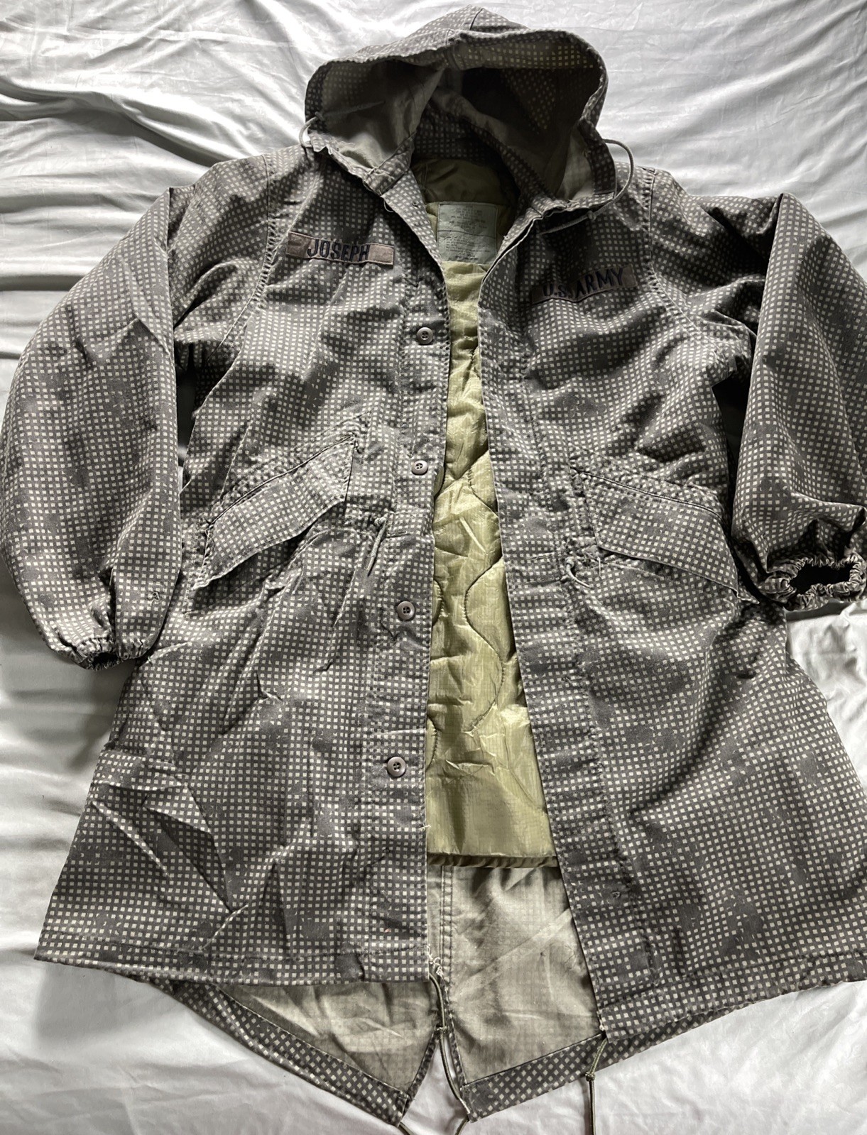 Authentic Vintage US Army Desert Night Camo Parka DNC Grid Medium NATO 7080/9404 Authentic Vintage US Army Desert Night Camo Parka DNC Grid Medium NATO 7080/9404