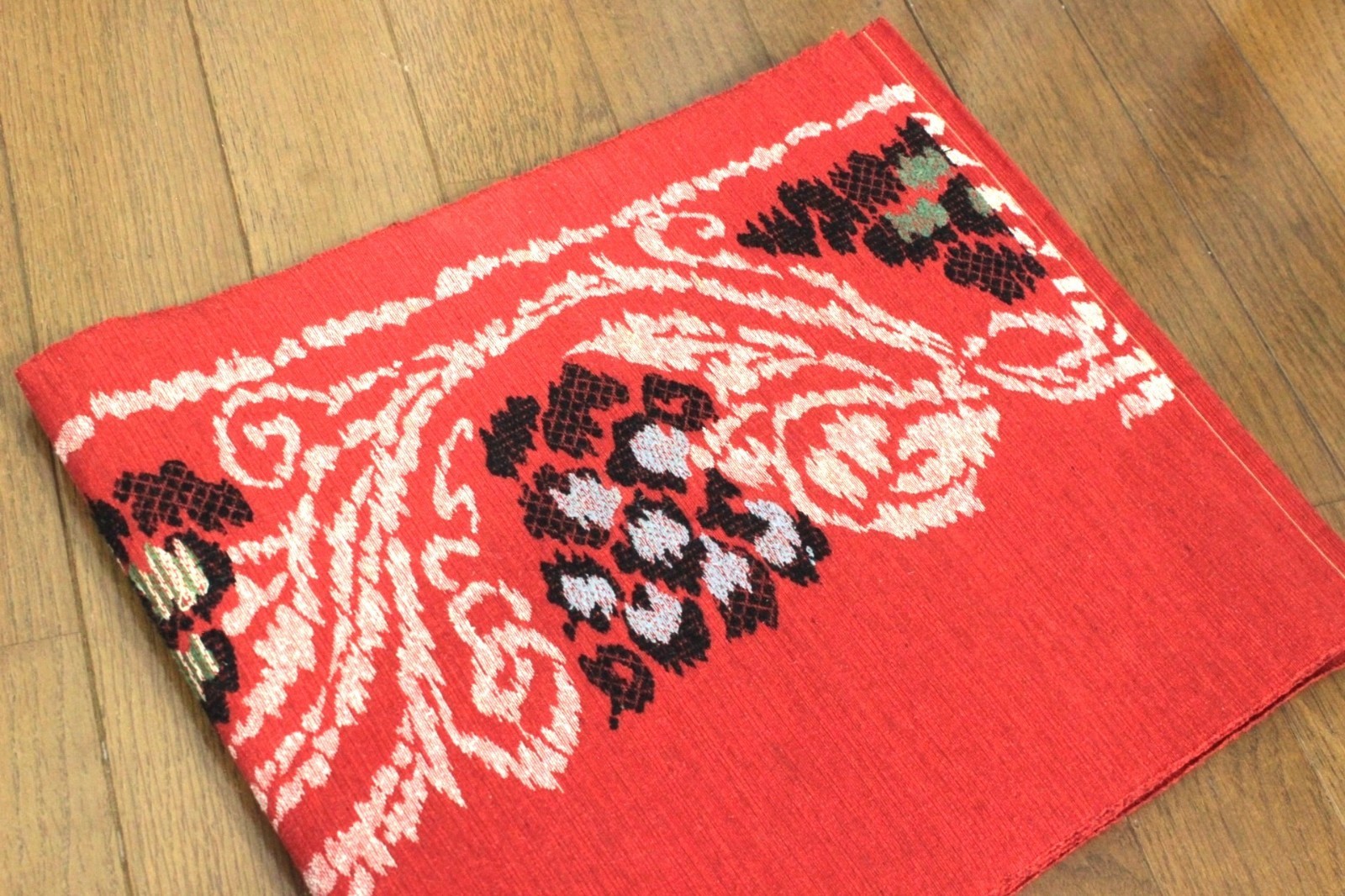 Vintage Japanese Obi Red Embroidered Kimono Sash Traditional Textile Showa Era