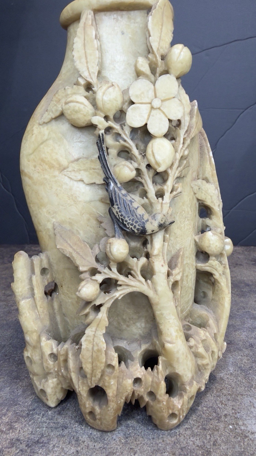 Beautiful Vintage Chinese Soapstone Hand Carved Vase With Bird Beautiful Vintage Chinese Soapstone Hand Carved Vase With Bird