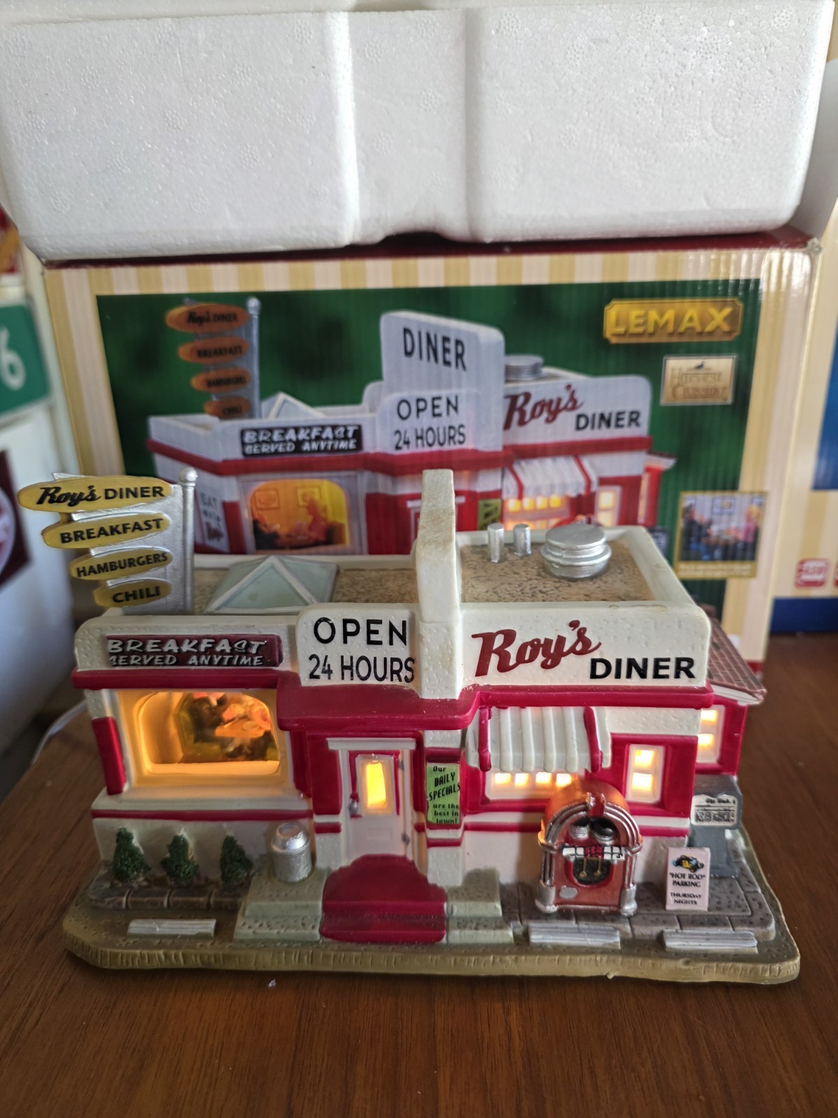 Lemax Harvest CROSSING 2007 Roy’s Diner #75563 IN BOX 