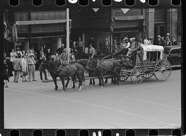 Photo:Billings Montana 1939 Go Western Parade Horse Wagon Float