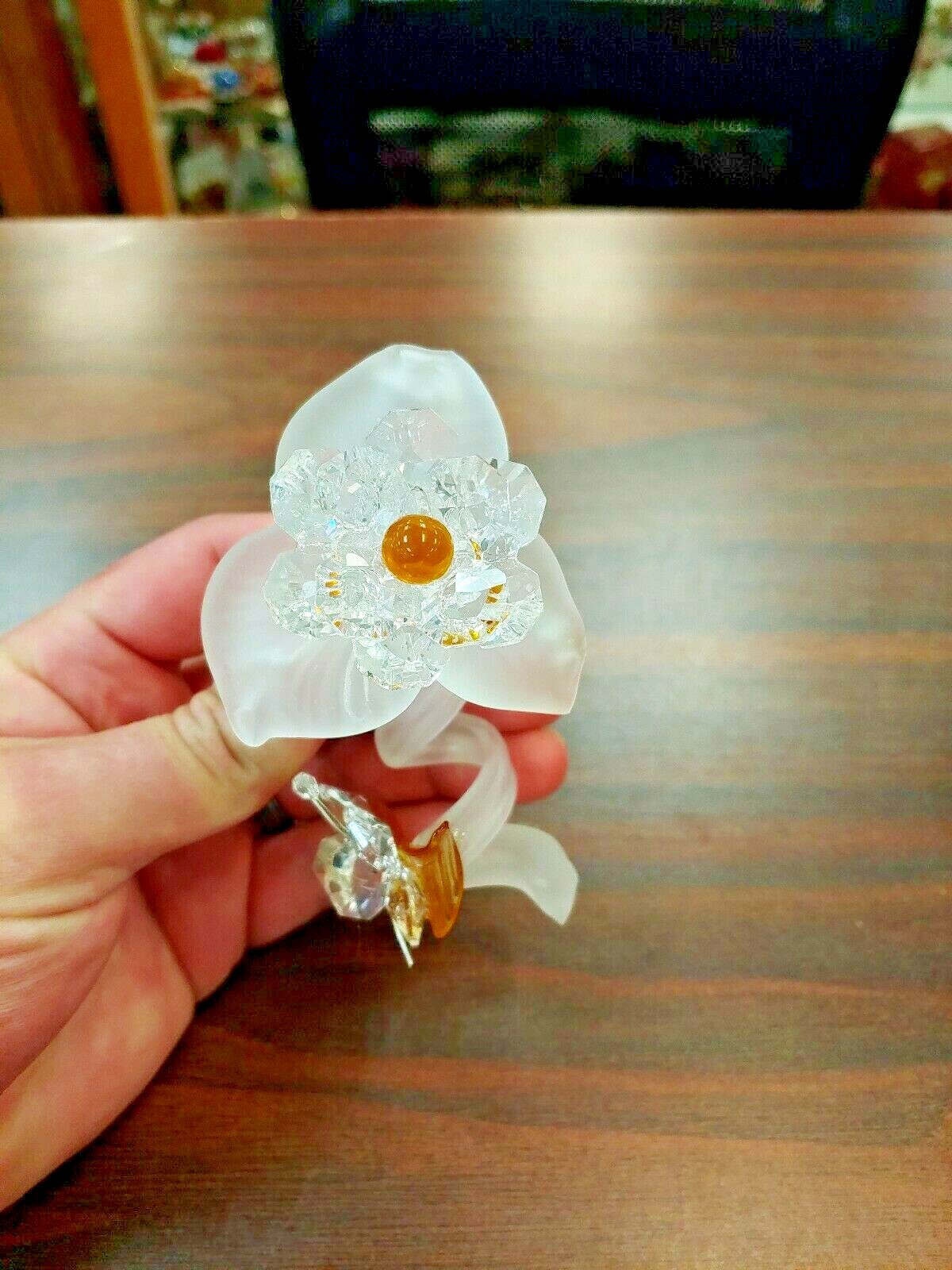 STUNNING ITALIAN TWIST FLOWER SWAROVSKI CRYSTALS W/BUTTERFLY STUNNING ITALIAN TWIST FLOWER SWAROVSKI CRYSTALS W/BUTTERFLY