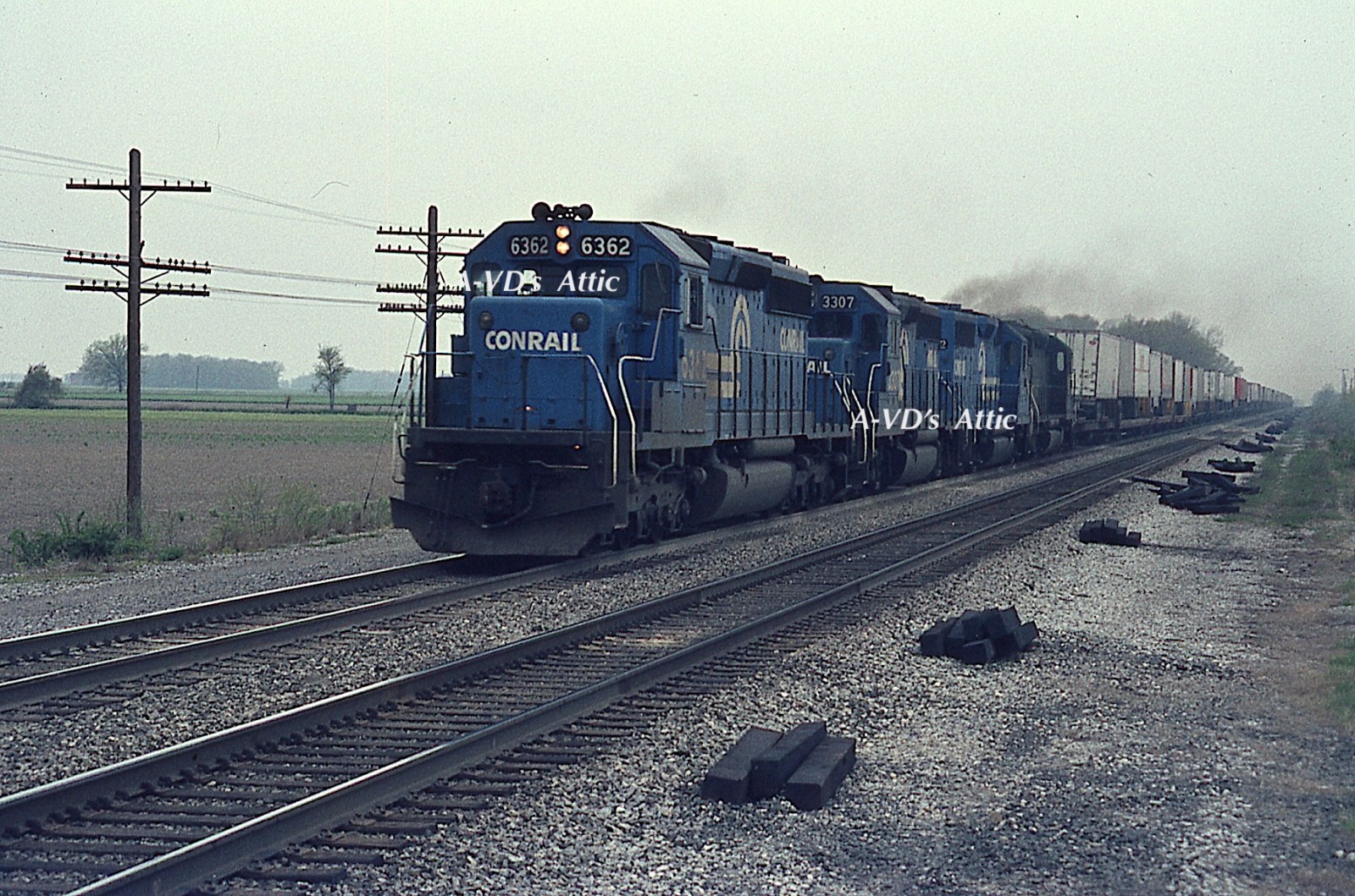 BIN Orig slide CR Conrail EMD SD40-2 6362 + eb action Oak Harbor OH 1983 BIN Orig slide CR Conrail EMD SD40-2 6362 + eb action Oak Harbor OH 1983