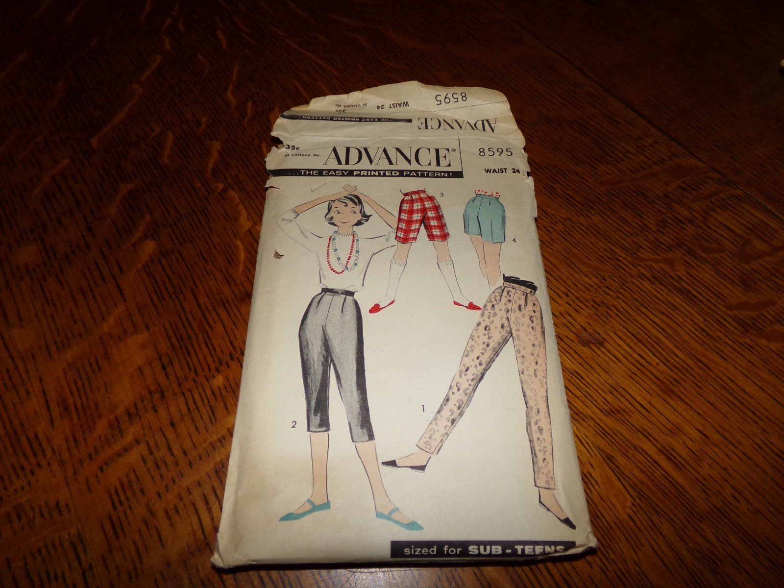 Vintage Advance women's tappered pants & shorts pattern #8595 waist 24 Vintage Advance women's tappered pants & shorts pattern #8595 waist 24