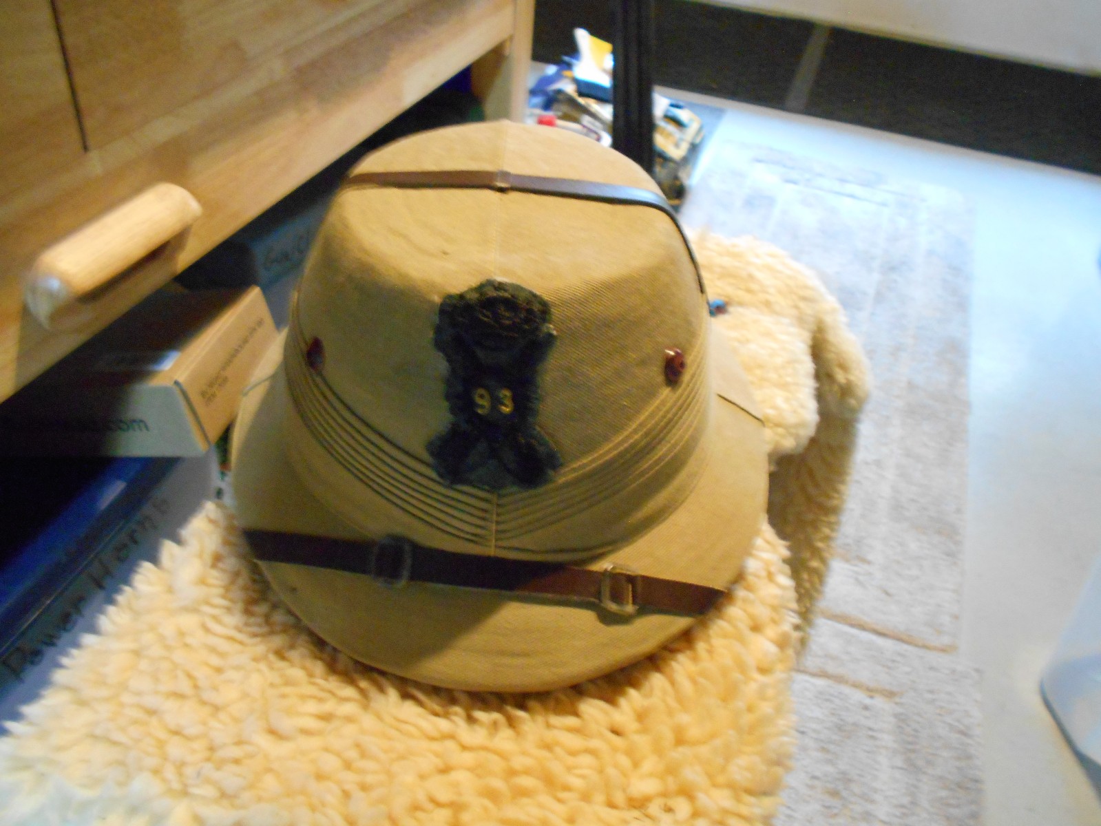 Oringinal WW2 Italian army pith helmet Oringinal WW2 Italian army pith helmet