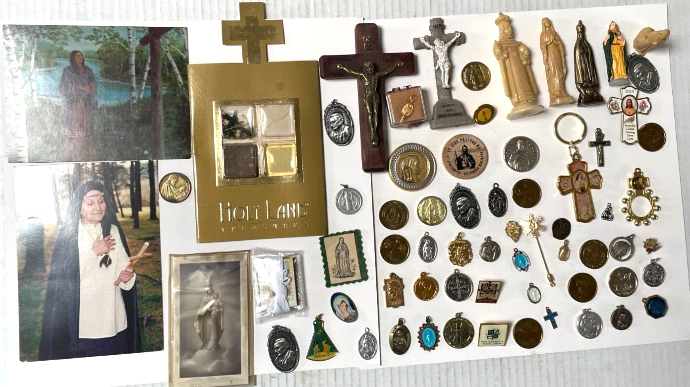 Lot of Vintage Crosses Religious Items Pendants Crucifix Cross P Card Statues (B
