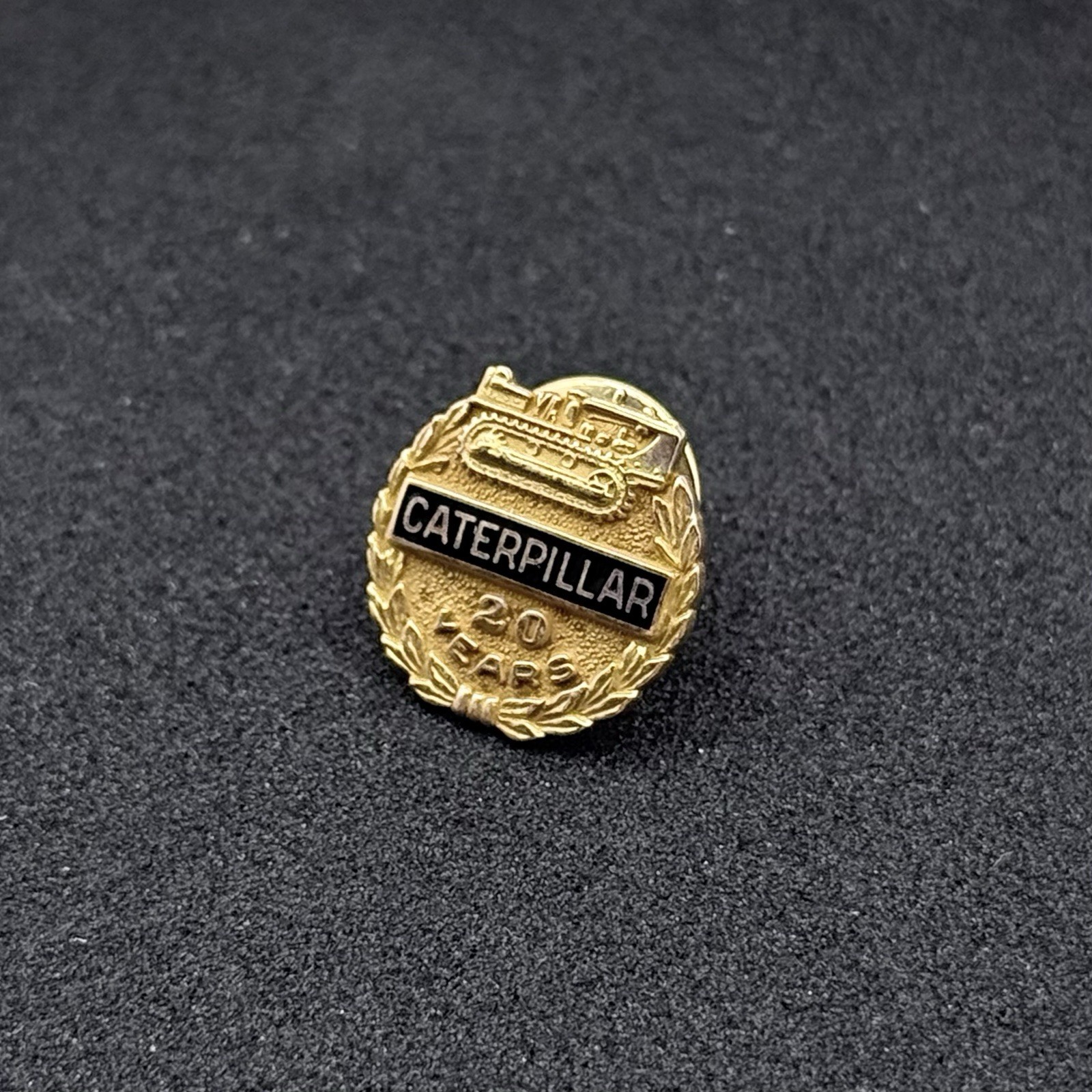 NICE Vintage 10K Gold & Diamond CATERPILLAR 20 Year Service Pin Dozer Black Logo NICE Vintage 10K Gold & Diamond CATERPILLAR 20 Year Service Pin Dozer Black Logo