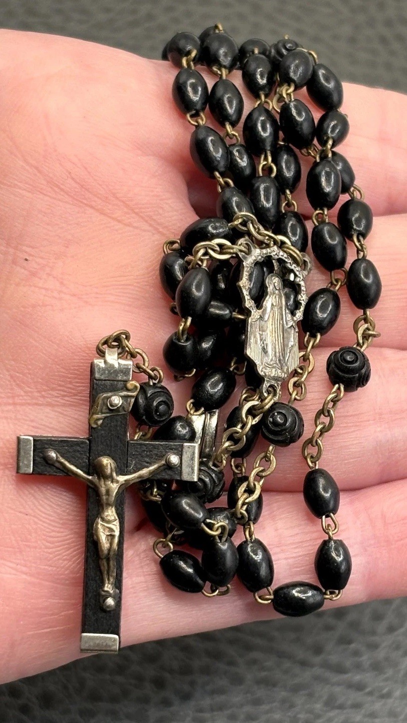 Vintage Catholic Rosary Black Wood  Bead Necklace Crucifix Cross Silver Tone