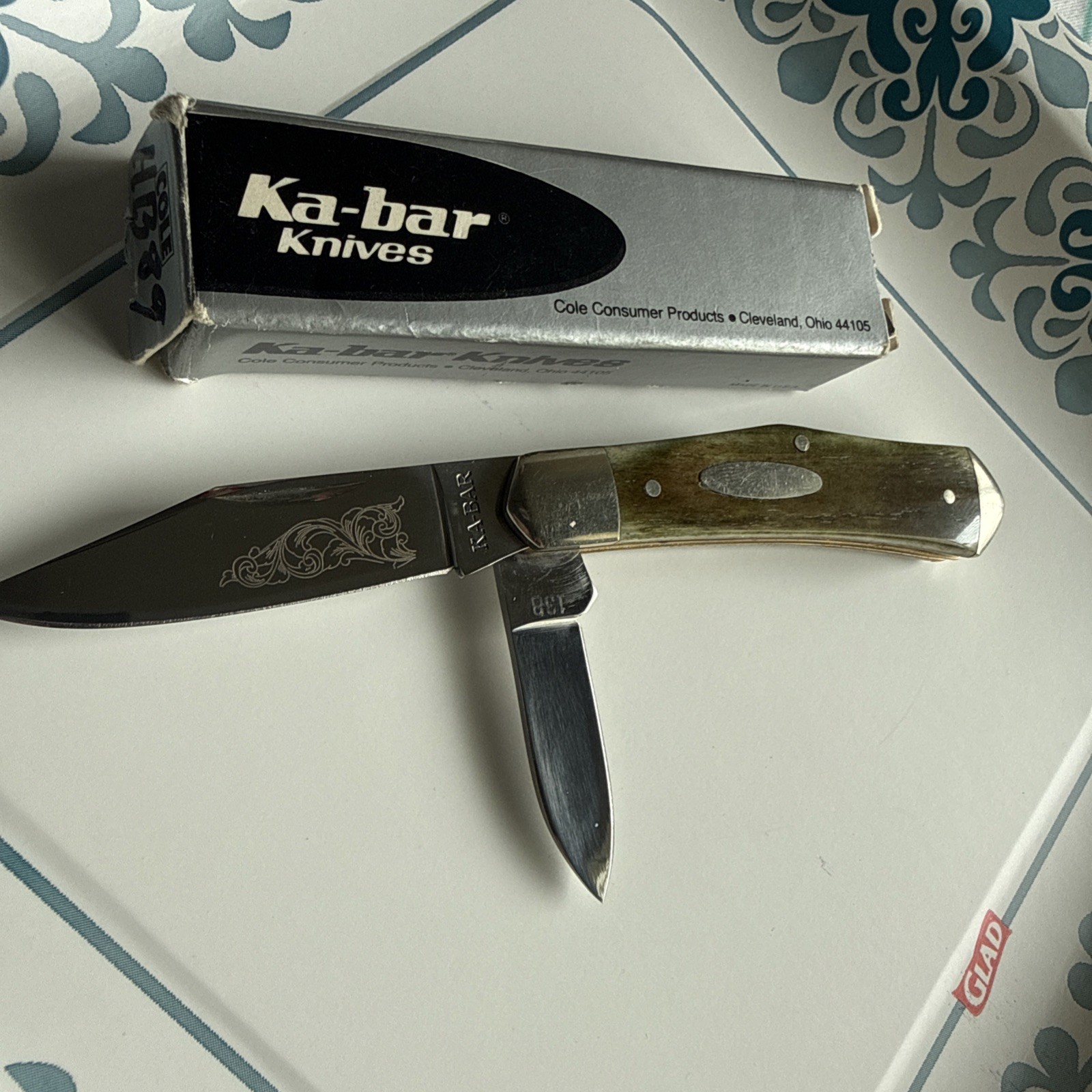 Vintage Ka Bar Union Two Blade slip Joint Knife. Green Bone USA￼
