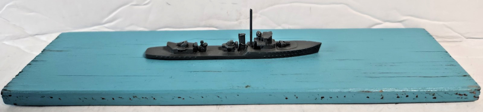 H.A. FRAMBURG WATERLINE SHIP ID HUNT CLASS BRITISH DESTROYER 3rd CHICAGO 8-1944 H.A. FRAMBURG WATERLINE SHIP ID HUNT CLASS BRITISH DESTROYER 3rd CHICAGO 8-1944