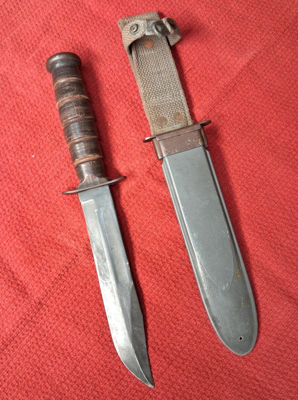 VINTAGE WW2 CAMILLUS USN NAVY MARK MK2 COMBAT FIGHTING SURVIVAL BOWIE KNIFE USMC VINTAGE WW2 CAMILLUS USN NAVY MARK MK2 COMBAT FIGHTING SURVIVAL BOWIE KNIFE USMC