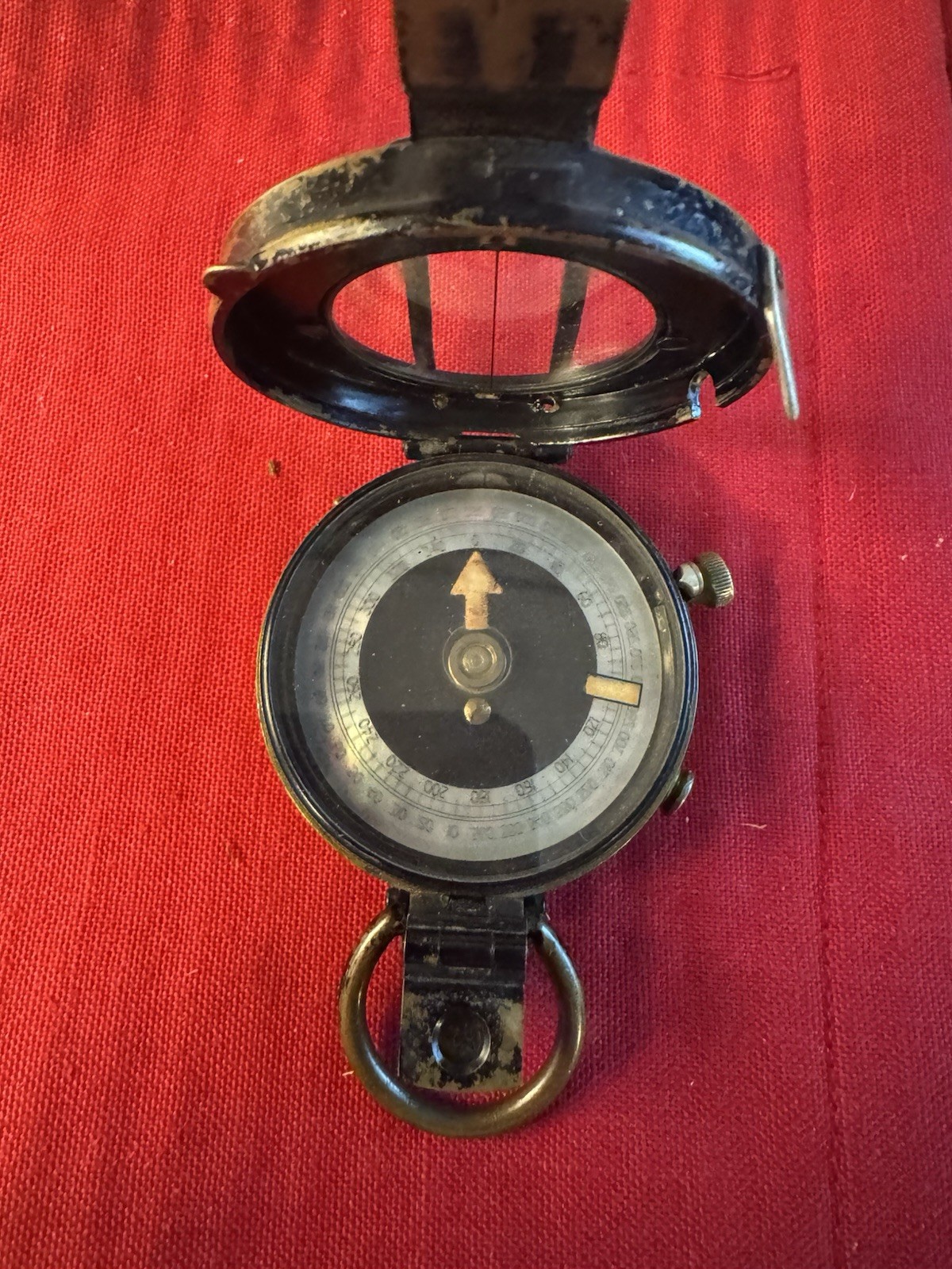1915 WWI British Anglo--Swiss Association Military Field Compass - No 37184 1915 WWI British Anglo--Swiss Association Military Field Compass - No 37184