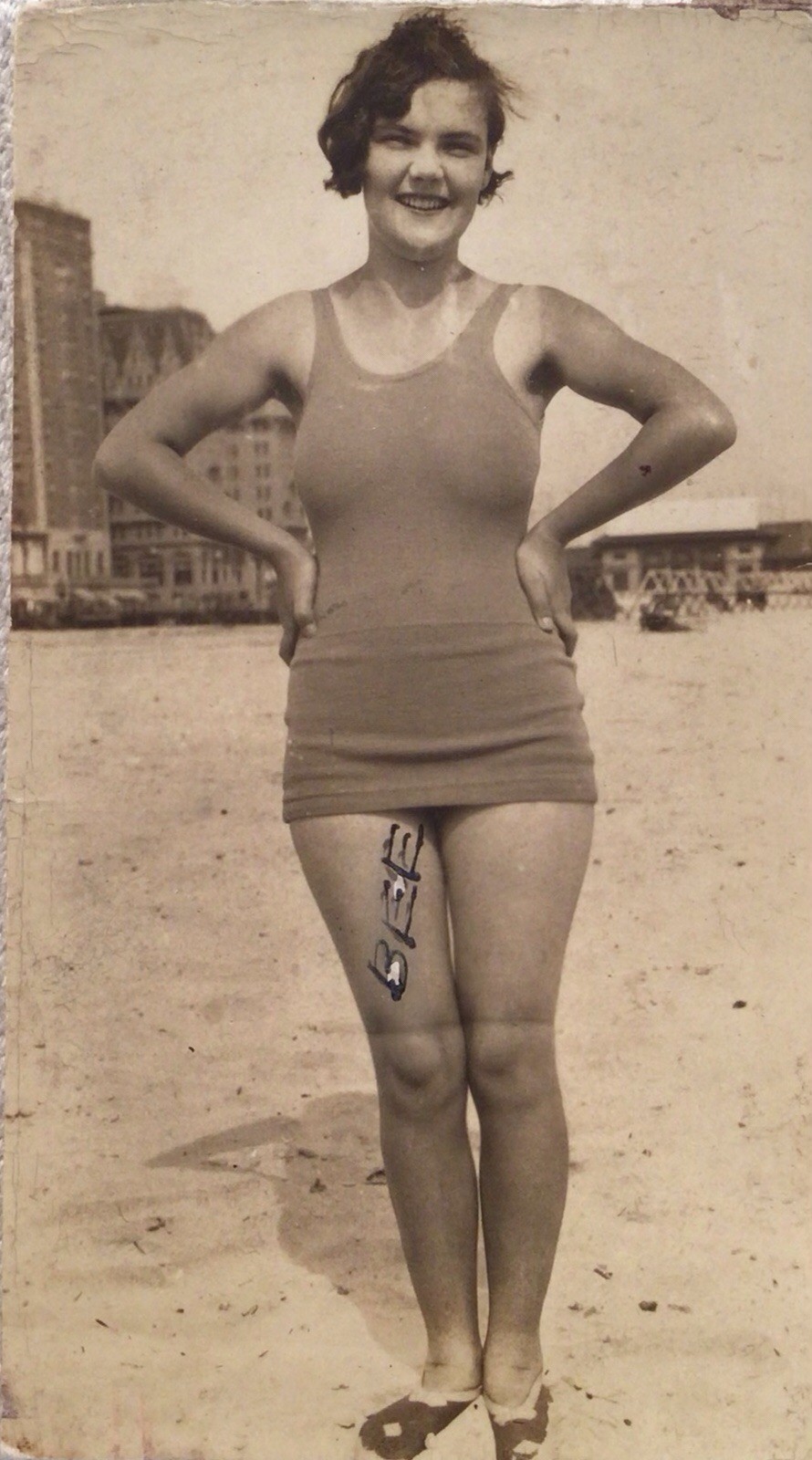 1920’s Candid PHOTO Pretty Young Lady Flapper Swimsuit Beach Vintage 1920’s Candid PHOTO Pretty Young Lady Flapper Swimsuit Beach Vintage