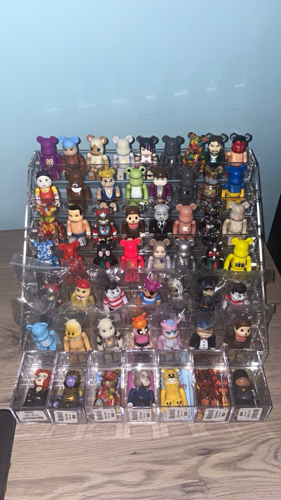 MEDICOM TOY BE@RBRICK Bearbrick Art Toy Figure Lot Multicolor w/ Boxes MEDICOM TOY BE@RBRICK Bearbrick Art Toy Figure Lot Multicolor w/ Boxes
