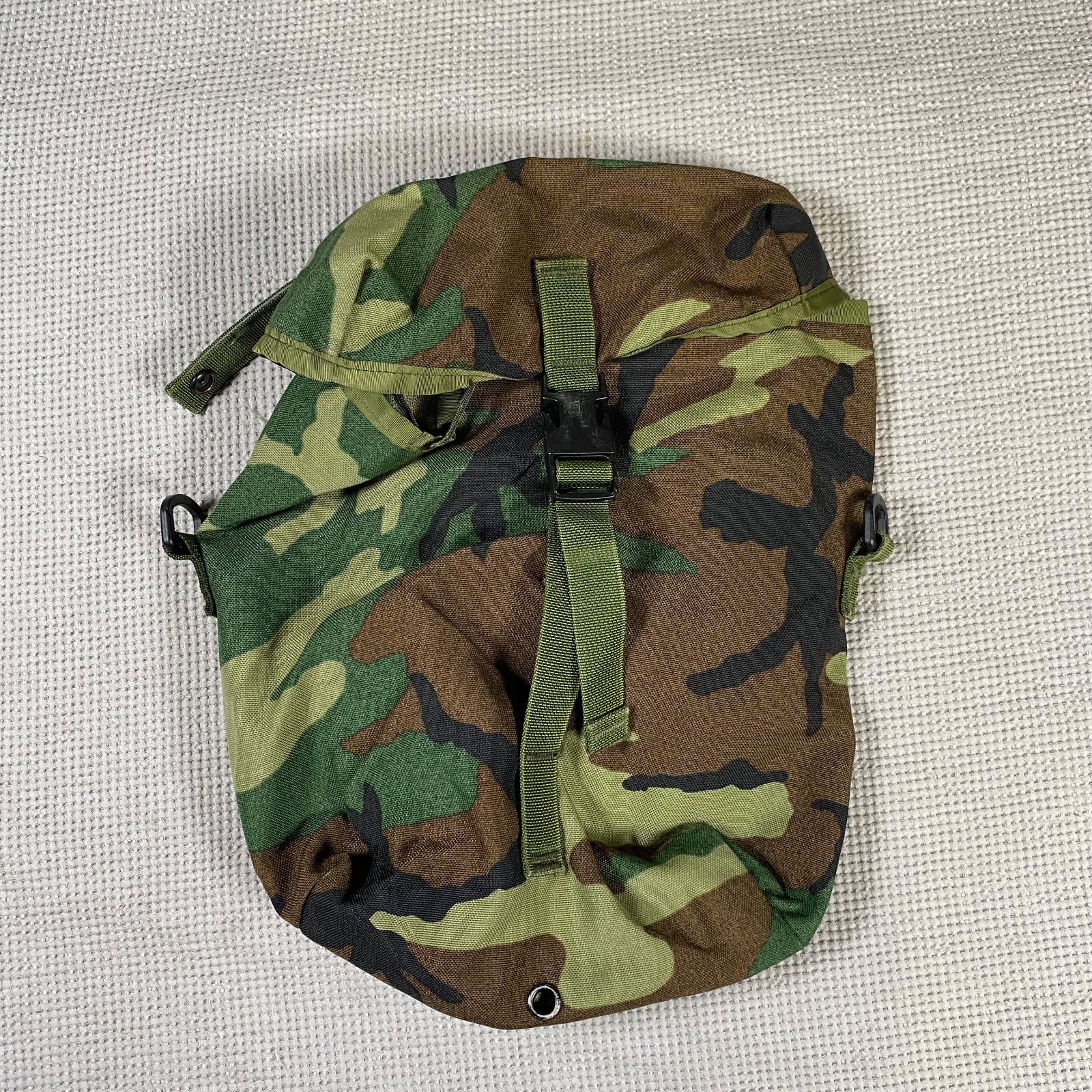USGI Woodland Sustainment Pouch M81 Camo MOLLE SDS Specialty Defense USGI Woodland Sustainment Pouch M81 Camo MOLLE SDS Specialty Defense