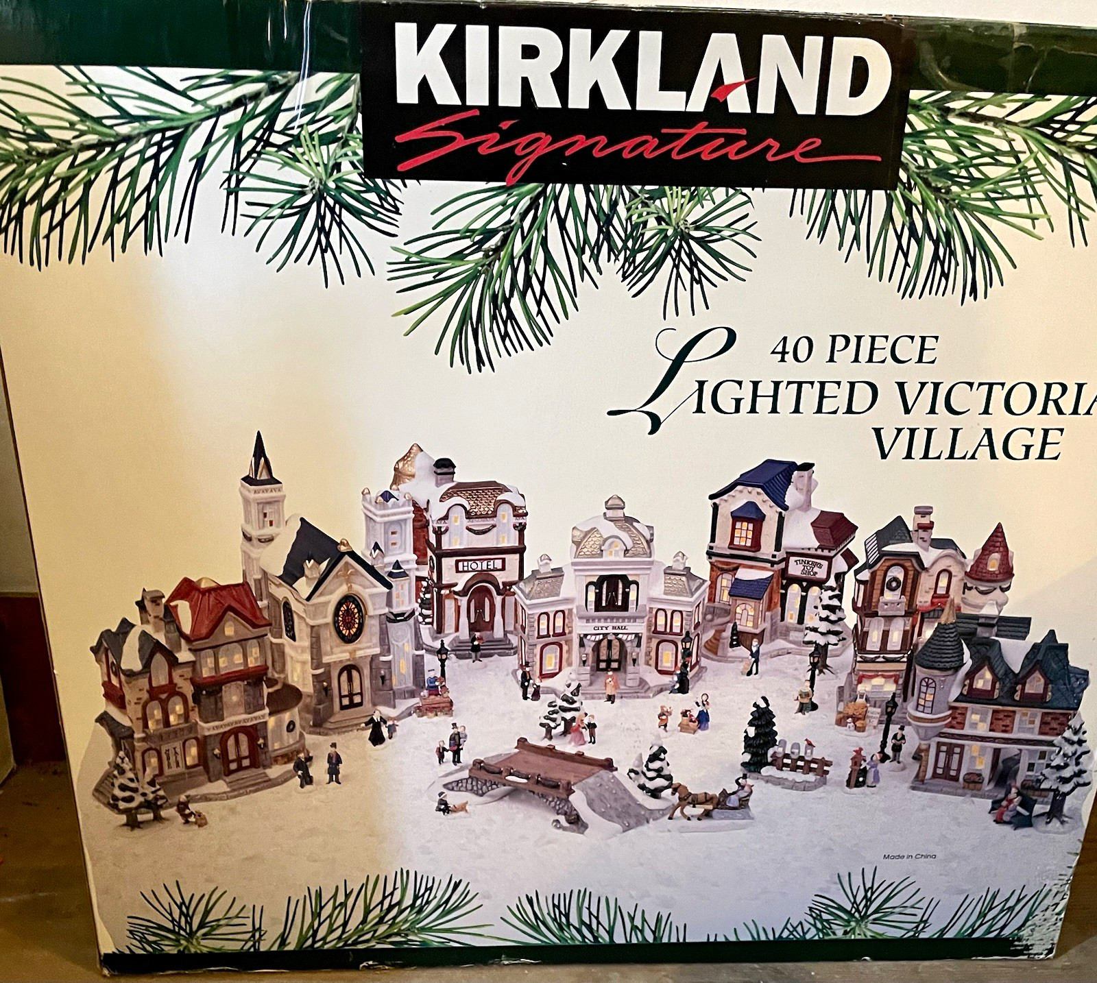 Kirkland Signature 40pc Porcelain Lighted Victorian Village Set, Christmas Kirkland Signature 40pc Porcelain Lighted Victorian Village Set, Christmas