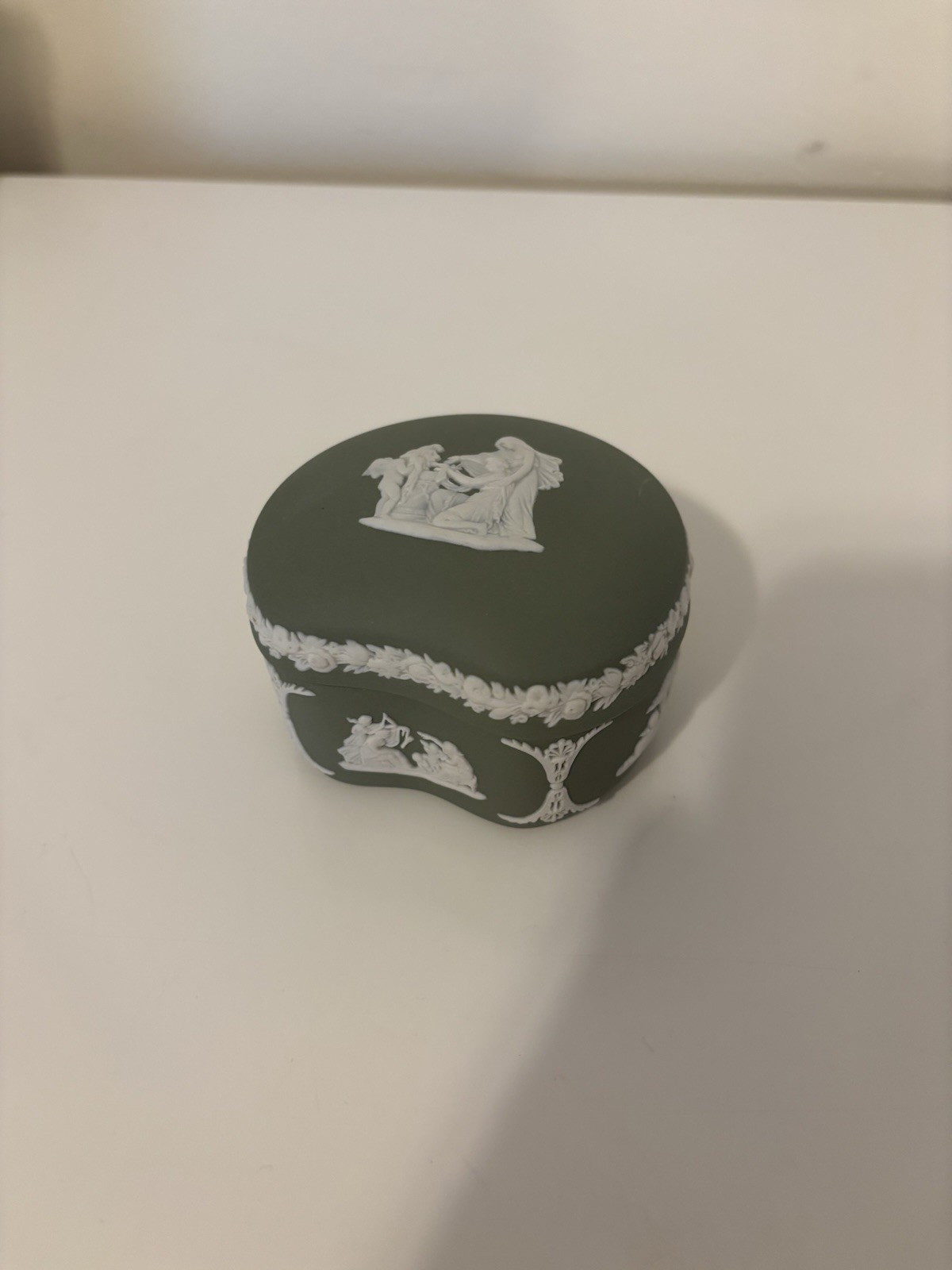 wedgwood sage green kidney shaped trinket dish wedgwood sage green kidney shaped trinket dish