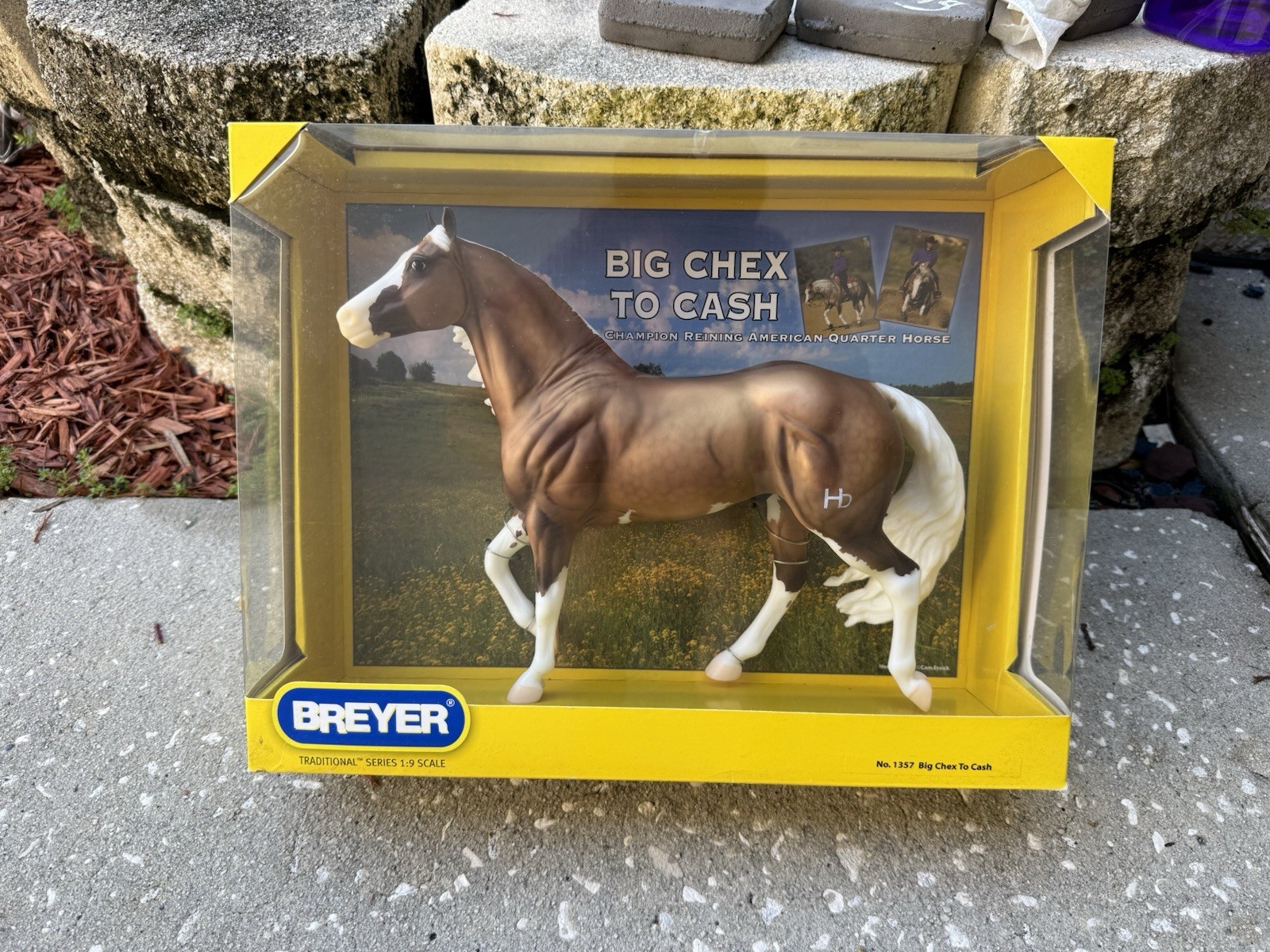 New NIB Breyer Horse #1357 Big Chex to Cash Reiner Palomino Smart Chic Olena
