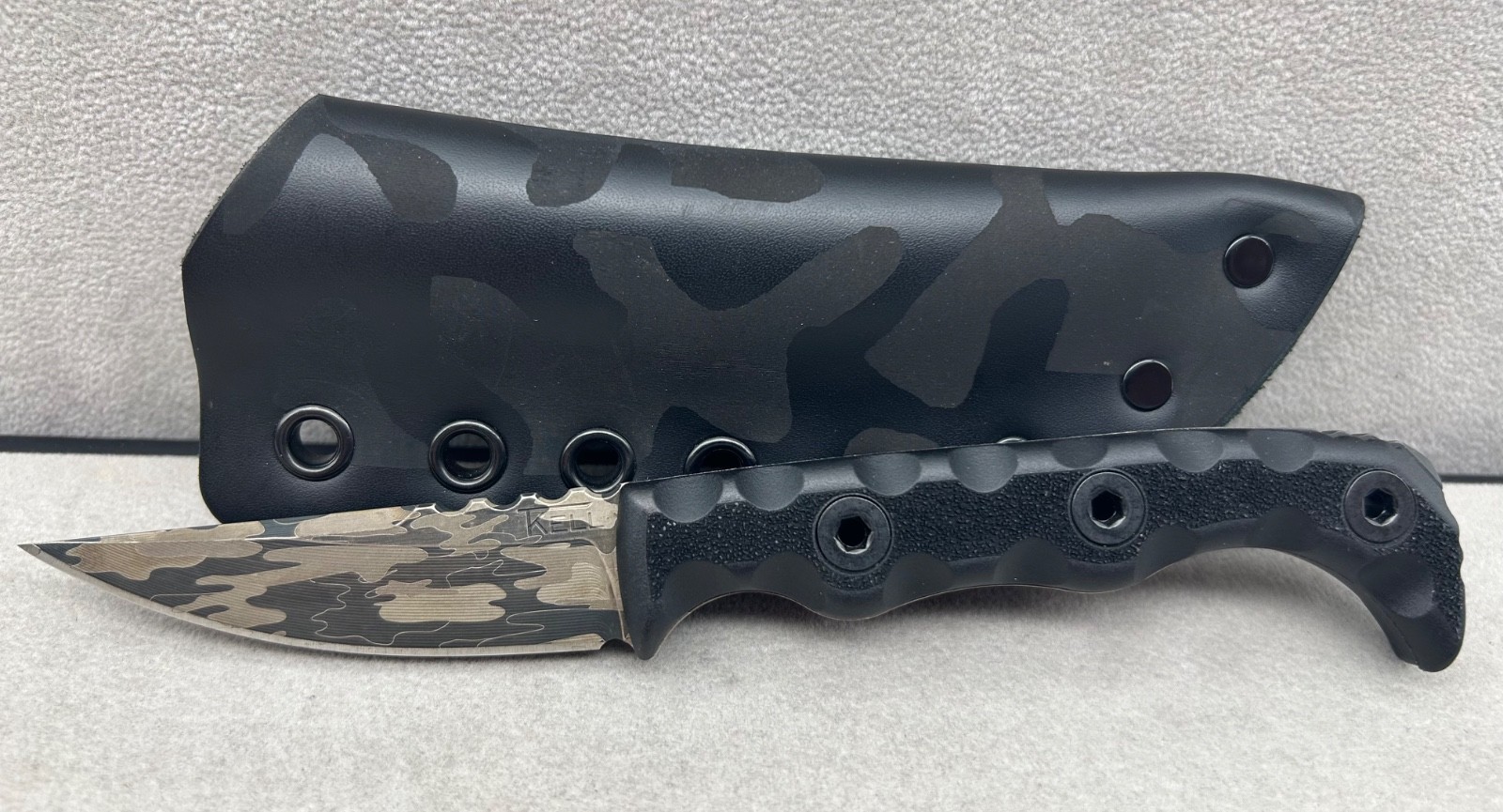Tkell Agent 004 Knife - Special Edition Camo - 80CRV2