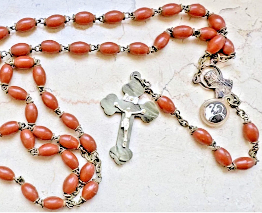 POPE JOHN PAUL II GIVEN BLESSED FATHER PIO ROSARY FOR CHILDHOOD FRIEND VERY RARE POPE JOHN PAUL II GIVEN BLESSED FATHER PIO ROSARY FOR CHILDHOOD FRIEND VERY RARE