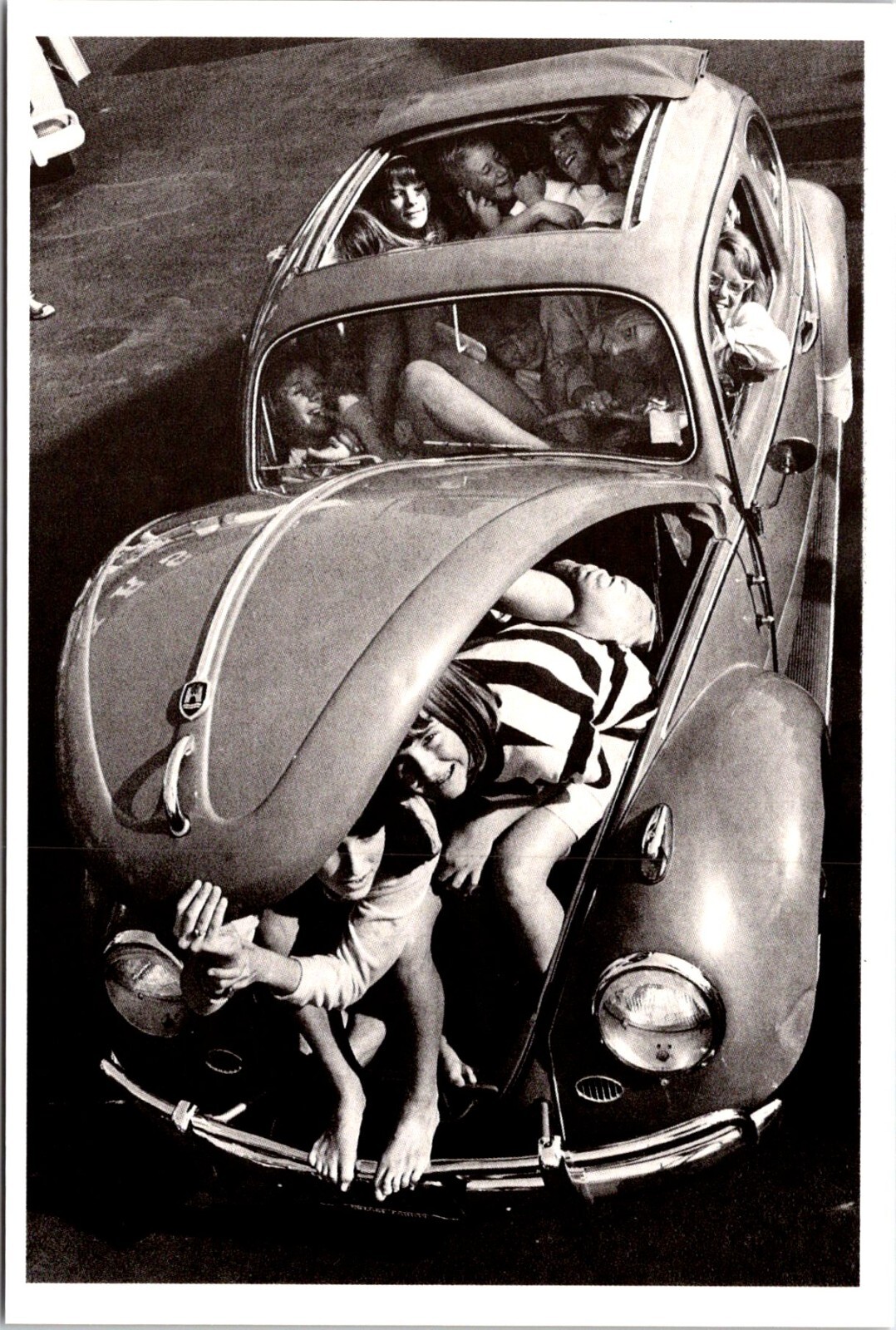 Postcard VW Beetle Bug College Students Fit 1964 Advertisement C136 Postcard VW Beetle Bug College Students Fit 1964 Advertisement C136