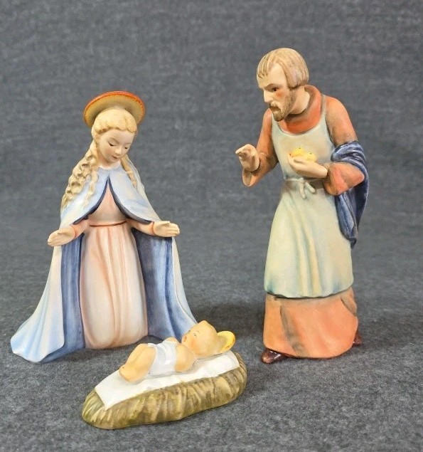 Vtg 1951 Hummel Goebel NATIVITY HOLY FAMILY Mary + Jesus 214A Joseph 214B 3pcs Vtg 1951 Hummel Goebel NATIVITY HOLY FAMILY Mary + Jesus 214A Joseph 214B 3pcs