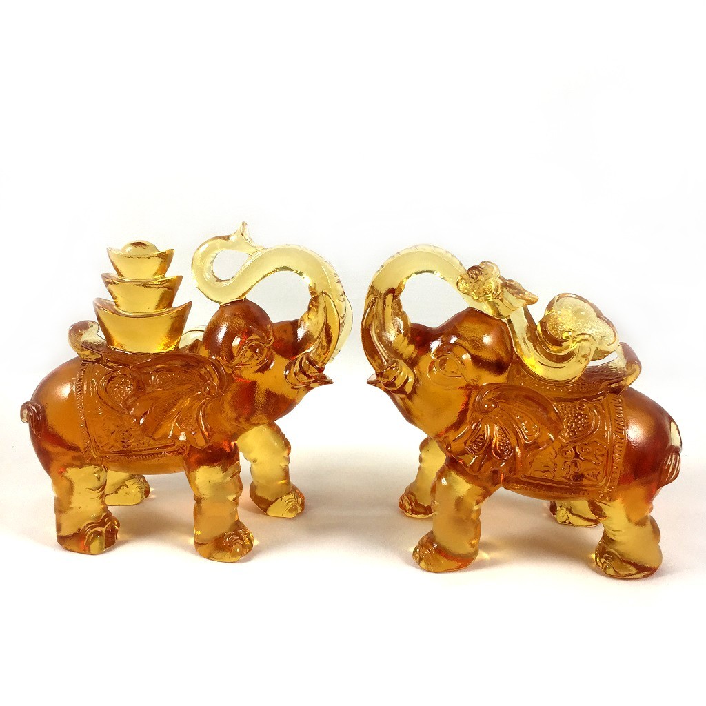 Liuli Crystal Glass Elephant Figurines Set of 2: Feng Shui Ornament Lucky gift Liuli Crystal Glass Elephant Figurines Set of 2: Feng Shui Ornament Lucky gift
