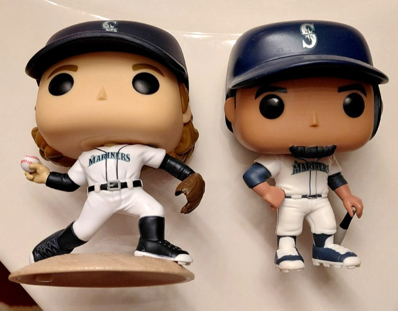 Lot of 2 Funko Pop Loose figure Logan Gilbert 36 Seattle Mariners Nelson Cruz 19 Lot of 2 Funko Pop Loose figure Logan Gilbert 36 Seattle Mariners Nelson Cruz 19