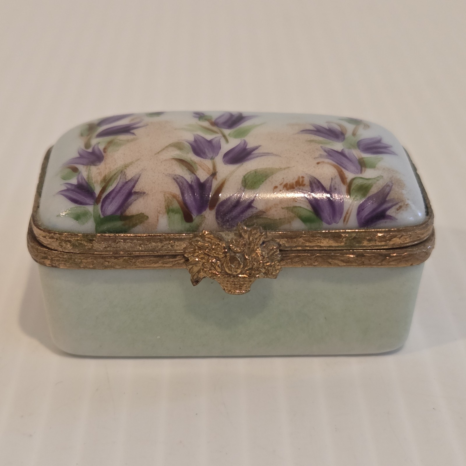 VTG Limoges France Hand Painted Trinket Pill Box Peint Main Royal Purple Tulips VTG Limoges France Hand Painted Trinket Pill Box Peint Main Royal Purple Tulips
