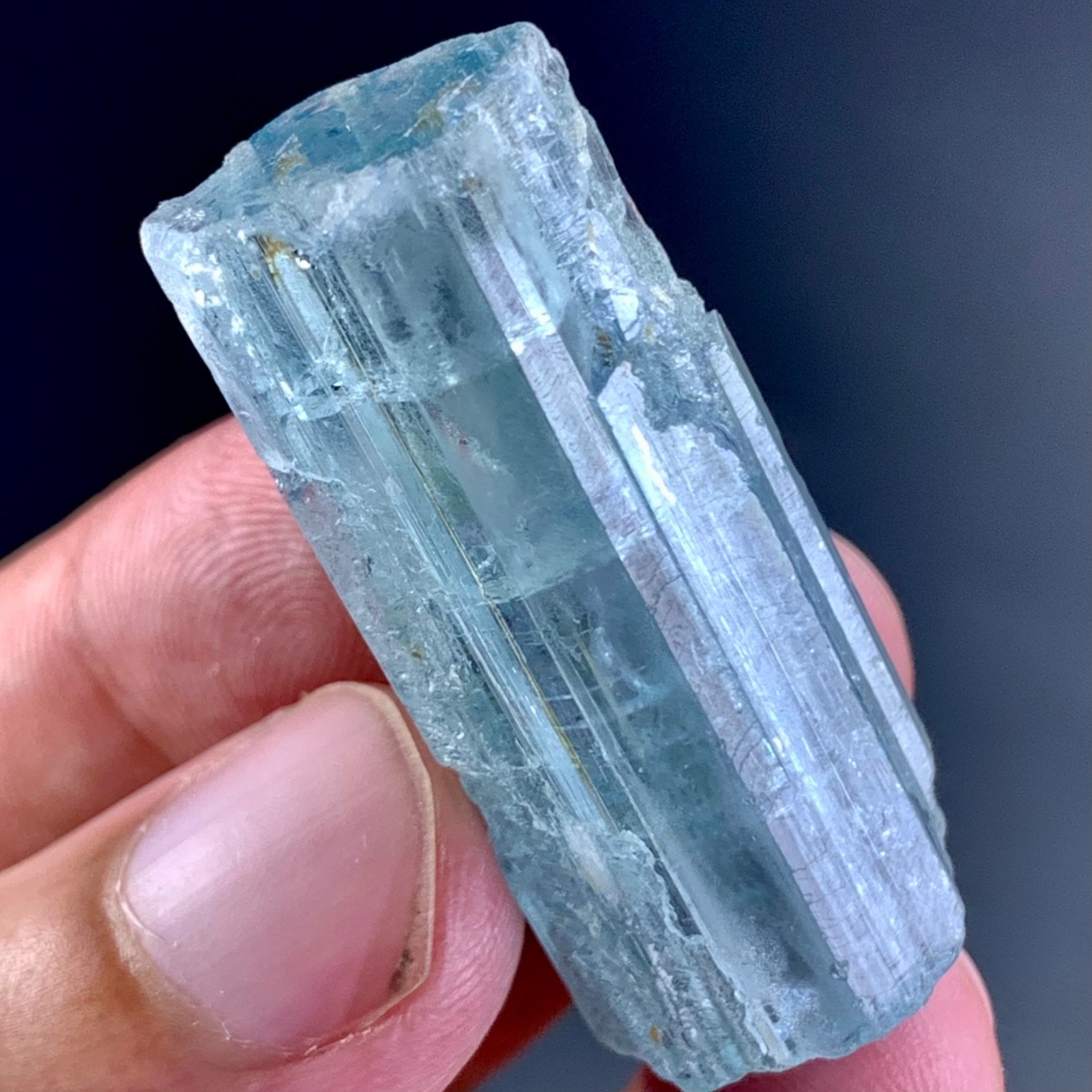 84 CT Terminated Natural Top Quality Rare Dark Blue Colour Aquamarine Crystal 84 CT Terminated Natural Top Quality Rare Dark Blue Colour Aquamarine Crystal
