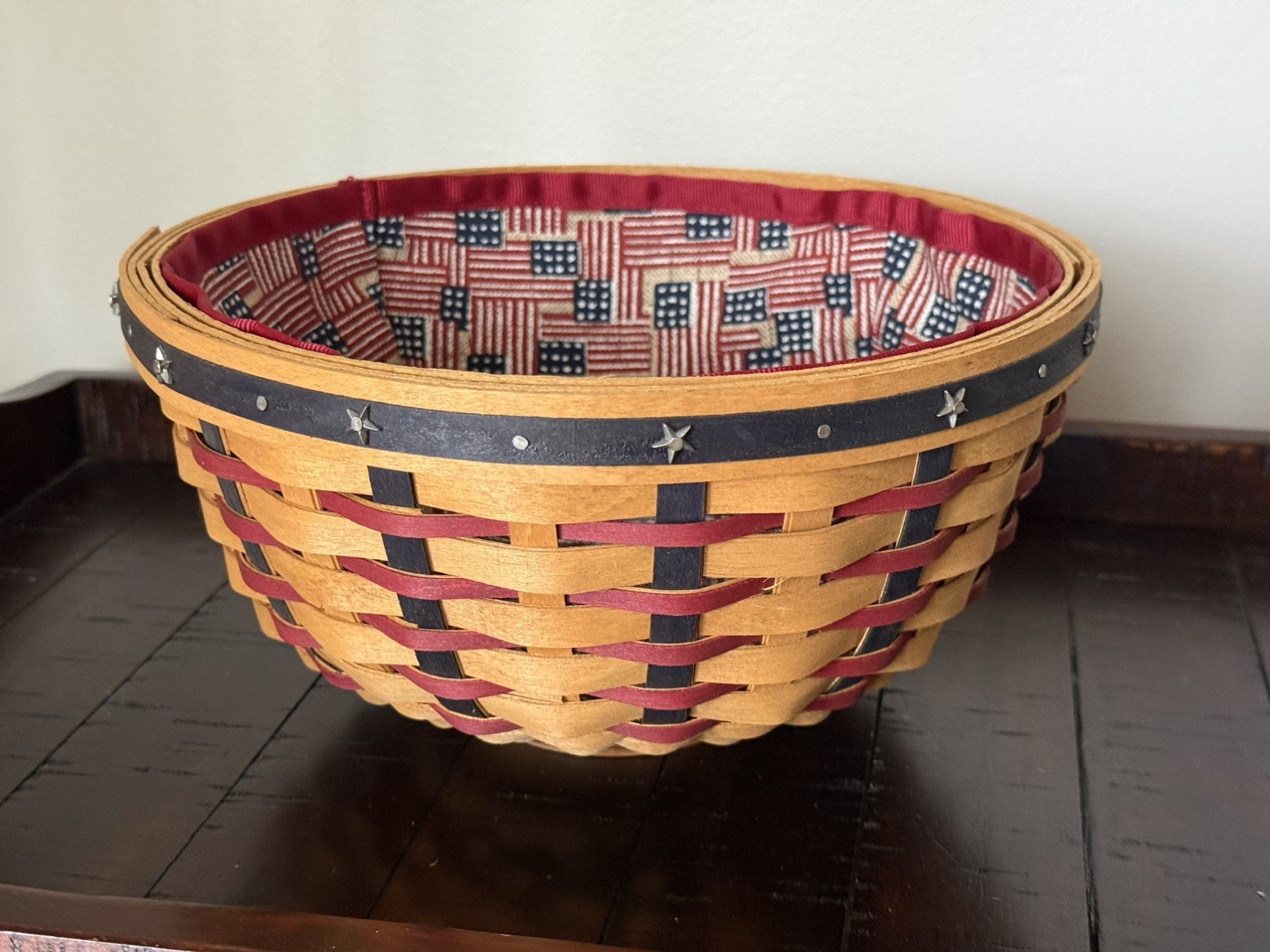 Longaberger 2004 Proudly American Basket w/ Cloth Liner 9\