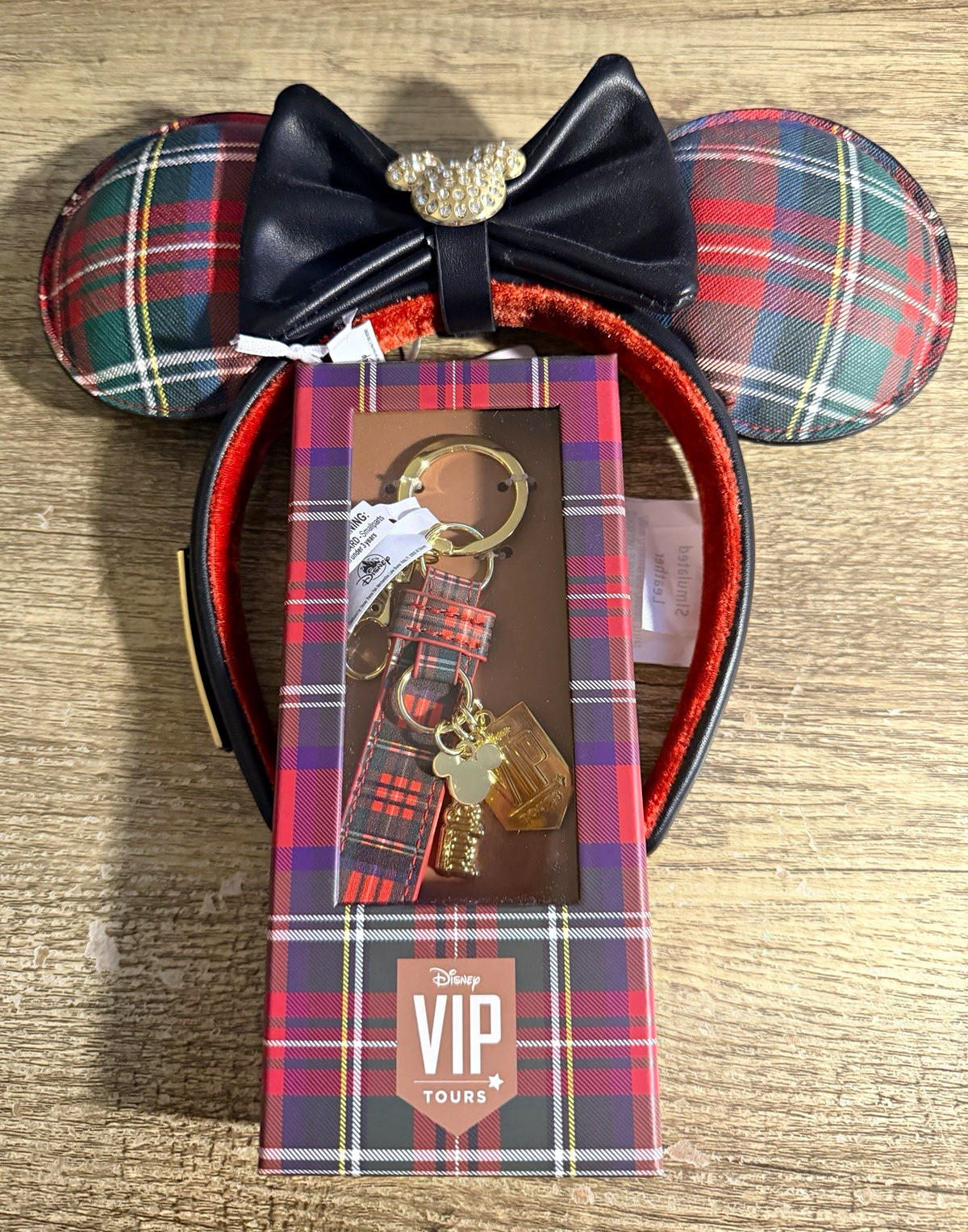 Disneyland VIP Tours Plaid Mickey Ears Headband + Keychain Set New w/ Tags Disneyland VIP Tours Plaid Mickey Ears Headband + Keychain Set New w/ Tags
