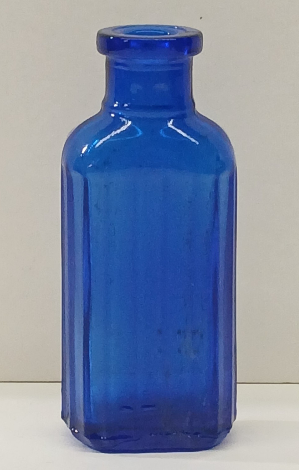 Vintage Cobalt Blue Poison Bottle Hazel-Atlas Ribbed 3\ Vintage Cobalt Blue Poison Bottle Hazel-Atlas Ribbed 3\