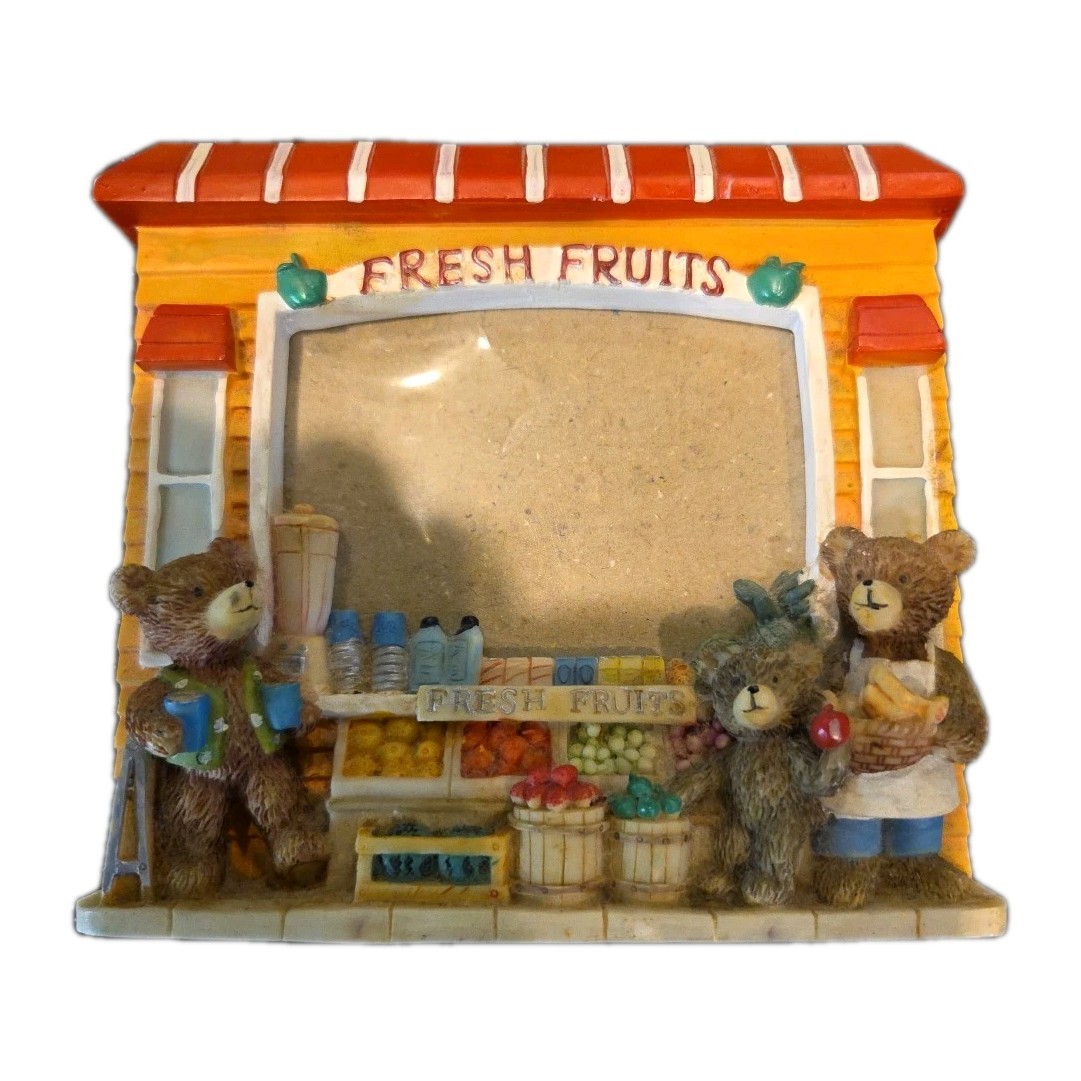  3D Picture Frame with Family bears and fruit stand 4”x3” picture
