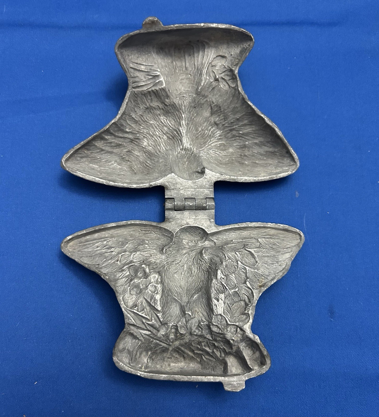 Antique E & Co Pewter Ice Cream Chocolate Mold #655 Eagle - Eppelsheimer NY Antique E & Co Pewter Ice Cream Chocolate Mold #655 Eagle - Eppelsheimer NY