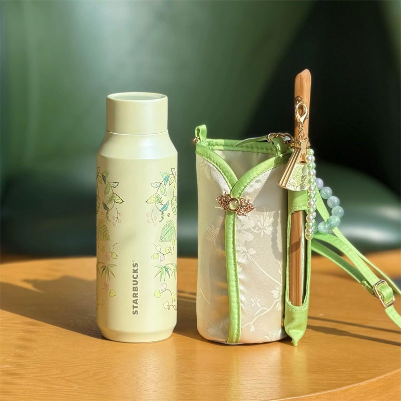 New Starbucks China 2026 Spring Auspicious Pattern 14oz Tumbler With Folding Fan New Starbucks China 2026 Spring Auspicious Pattern 14oz Tumbler With Folding Fan