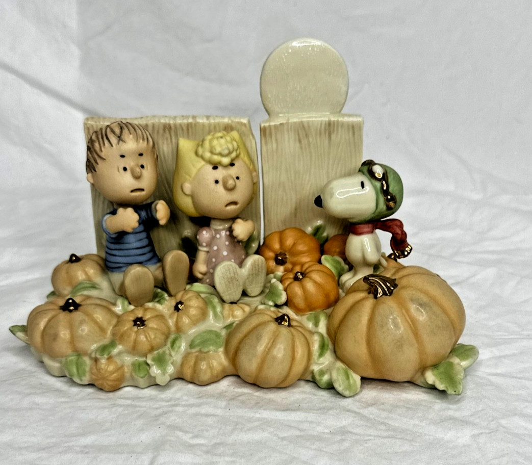 Lenox Peanuts The Great Pumpkin Patch Snoopy Linus Sally 2006 **FLAW Lenox Peanuts The Great Pumpkin Patch Snoopy Linus Sally 2006 **FLAW