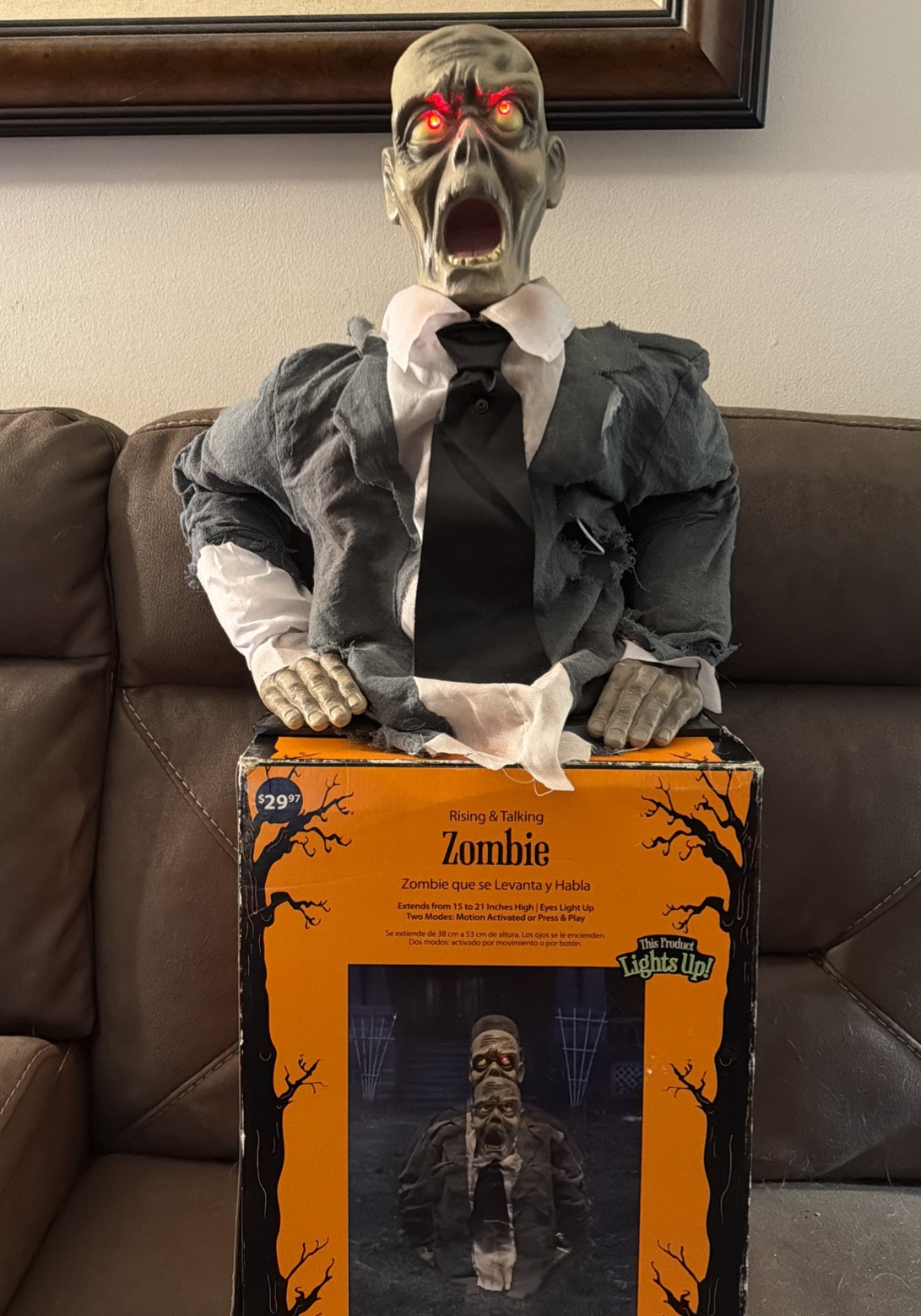 Rising & Talking Zombie Halloween Prop Horror Screaming Lights Up Rising & Talking Zombie Halloween Prop Horror Screaming Lights Up