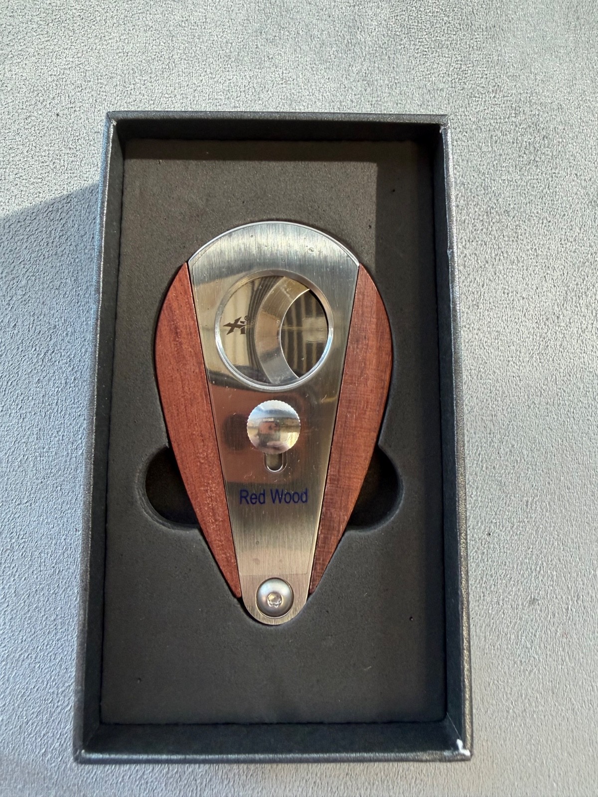 Xikar Xi3 Cigar Cutter XI-300RW, Redwood. NEW IN BOX Xikar Xi3 Cigar Cutter XI-300RW, Redwood. NEW IN BOX