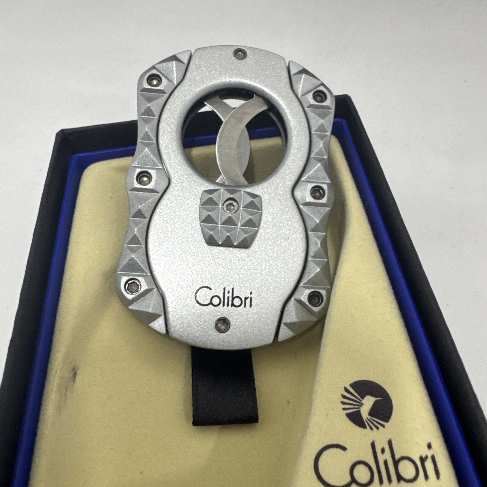 Colibri Quasar Cut Guillotine Cigar Cutter - Silver - New Colibri Quasar Cut Guillotine Cigar Cutter - Silver - New
