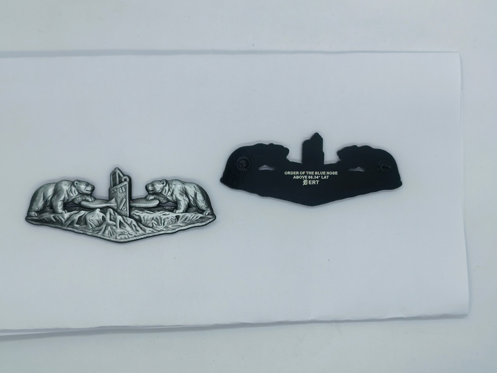 U.S. NAVY BLUE NOSE SUBMARINE INSIGNIA BADGE - ANTIQUE SILVER U.S. NAVY BLUE NOSE SUBMARINE INSIGNIA BADGE - ANTIQUE SILVER