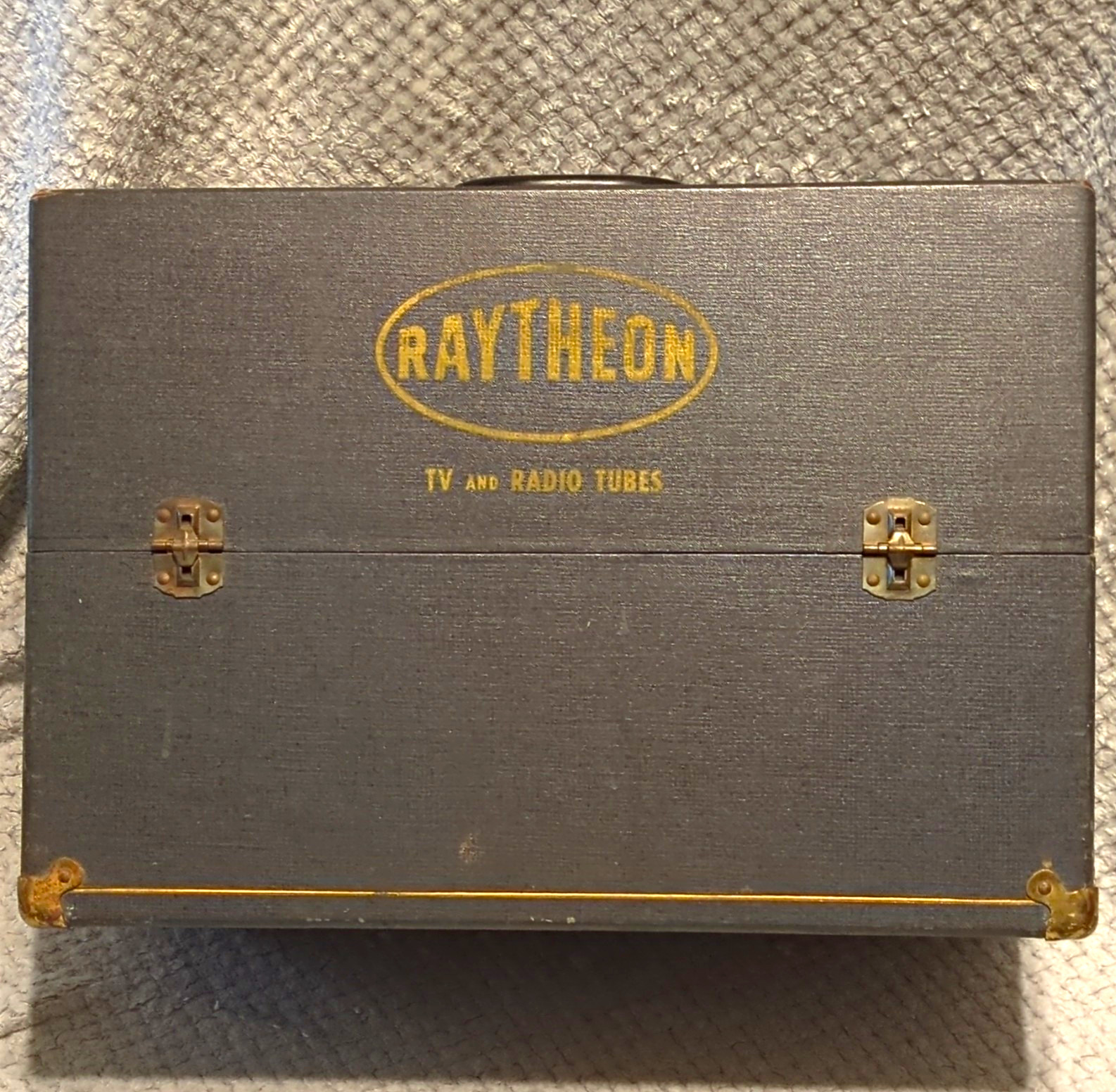 Vintage Raytheon TV Tube Caddy Repair Case Box Lot Sylvania 6V6GT GE 12AT7 Tube