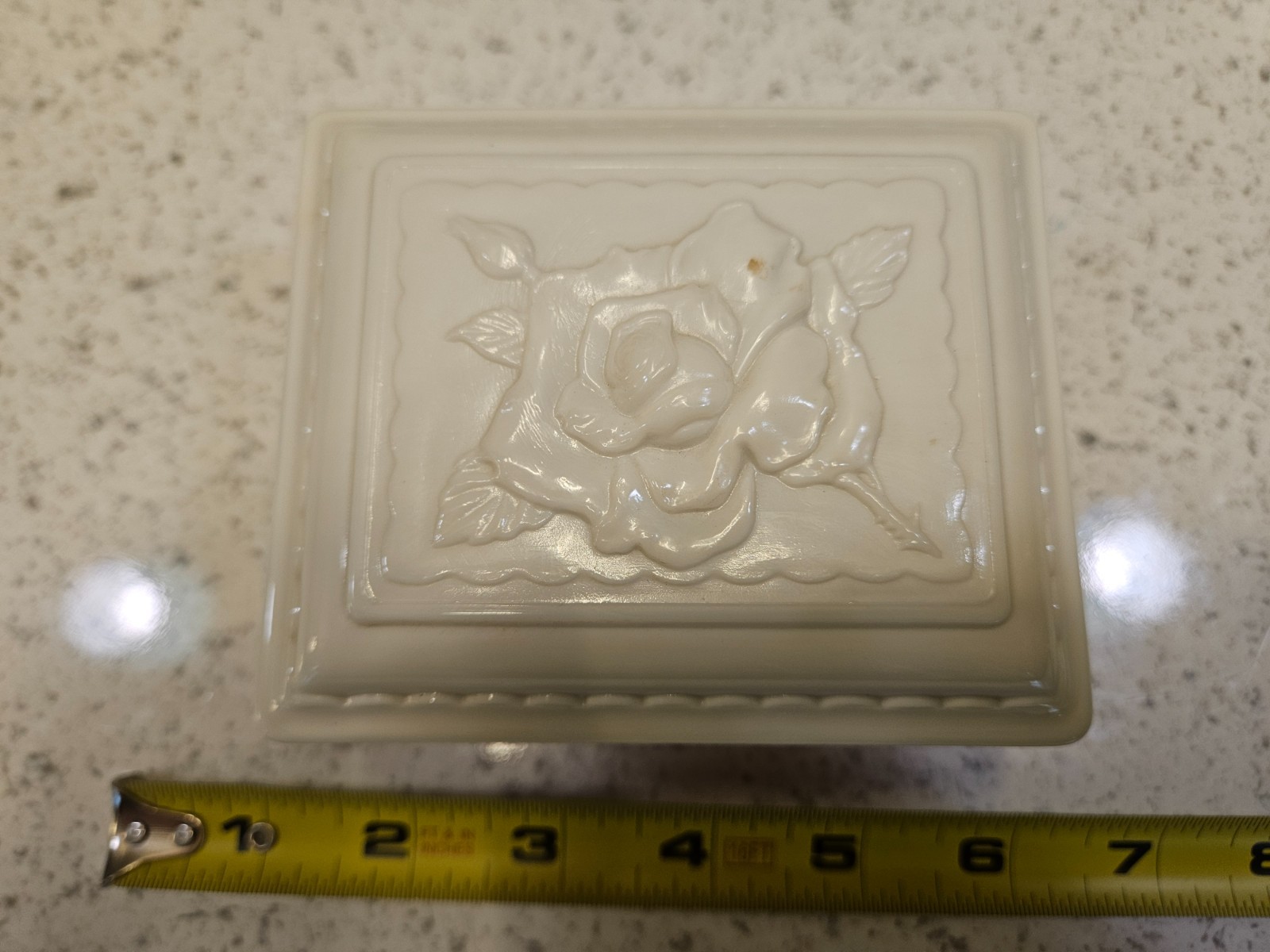 Vintage Milk Glass Trinket Box Peach Pink Base White Rose Lid Jewelry Dresser Vintage Milk Glass Trinket Box Peach Pink Base White Rose Lid Jewelry Dresser