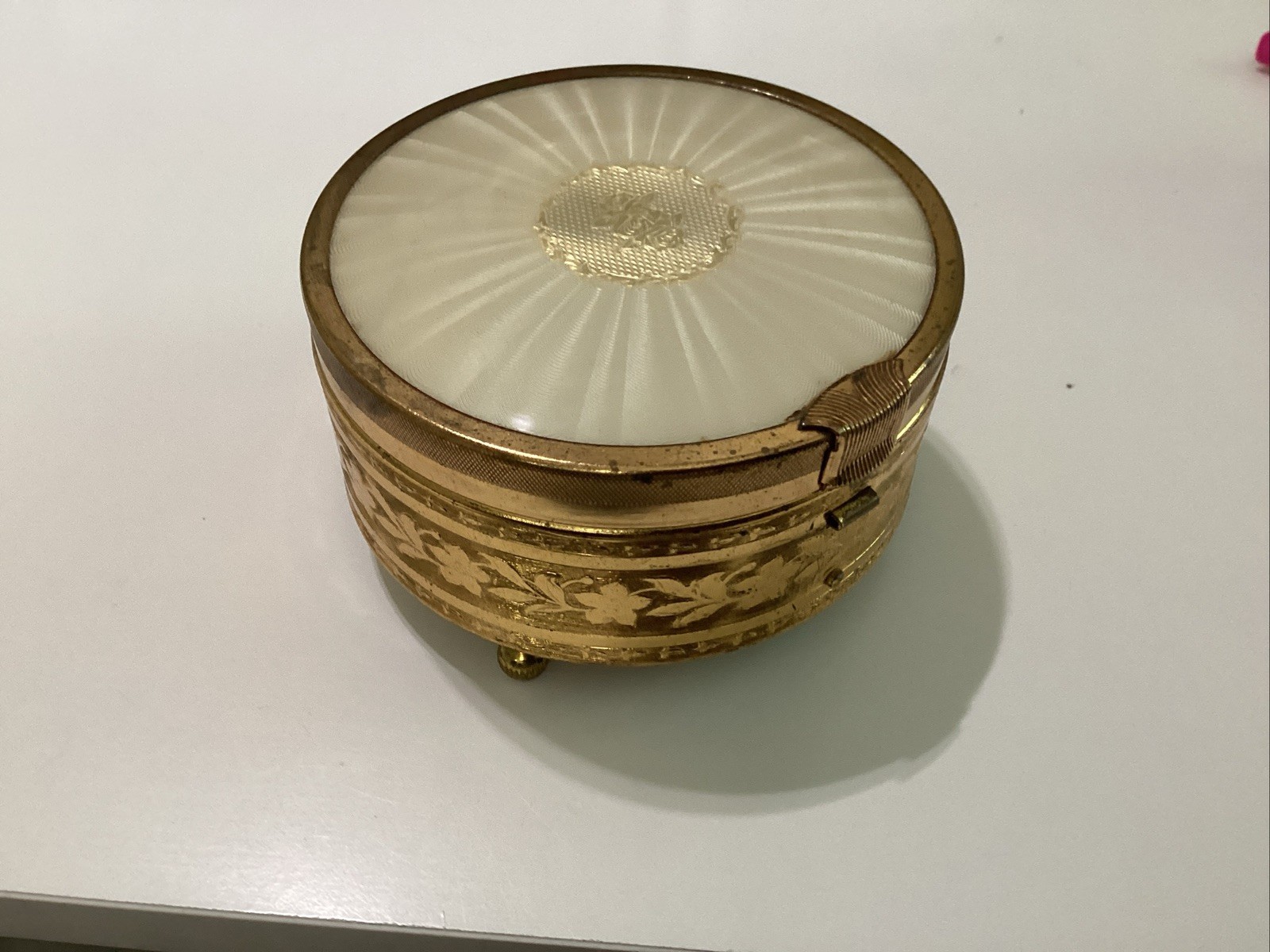 Vintage Hollywood Regency Ornate Gold Round Vanity/Jewelry/Sewing/ Storage Box Vintage Hollywood Regency Ornate Gold Round Vanity/Jewelry/Sewing/ Storage Box