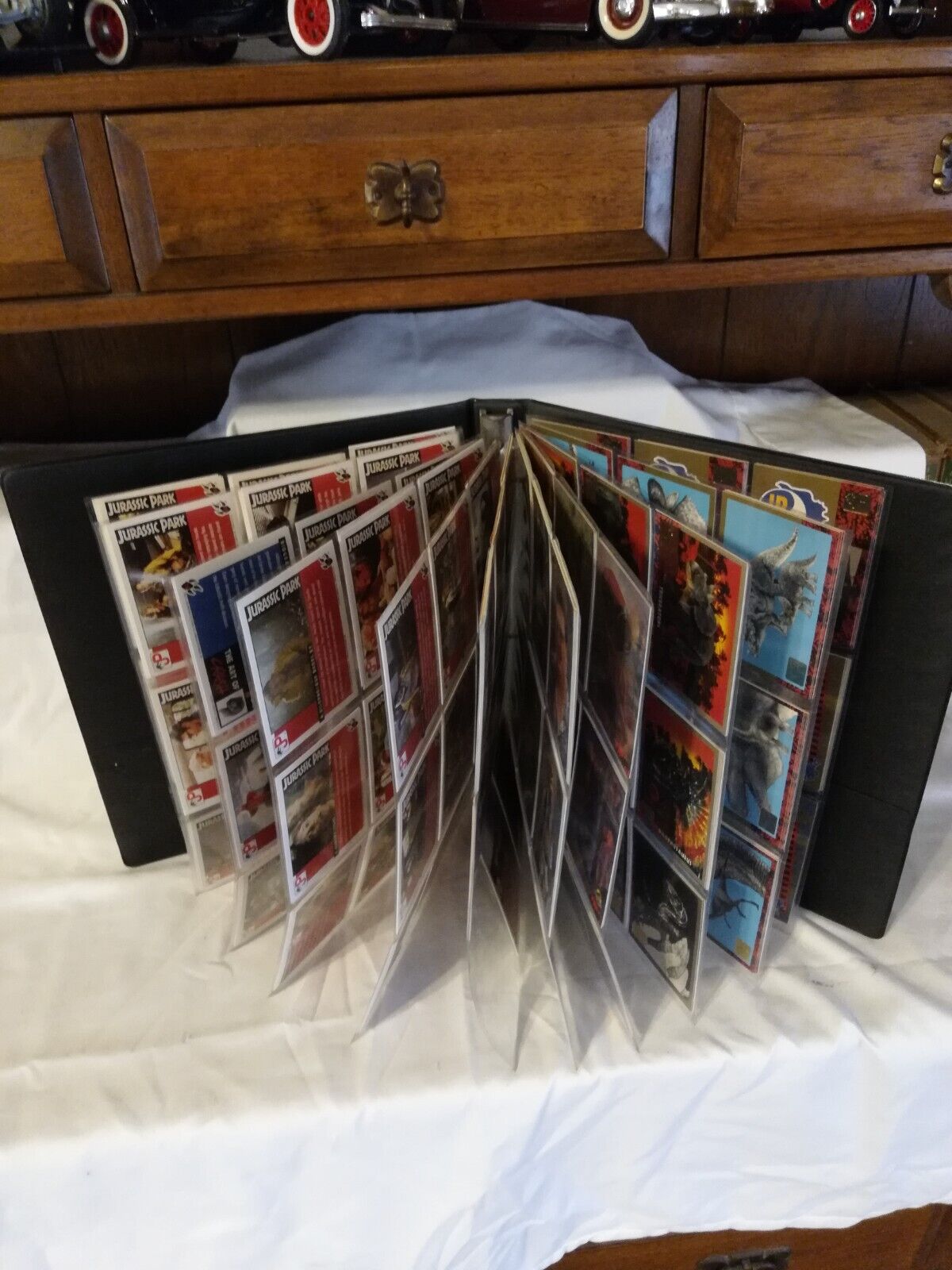 Jurassic Park: 1993 Topps Trading Cards Complete Set 1-88, Plus Extras